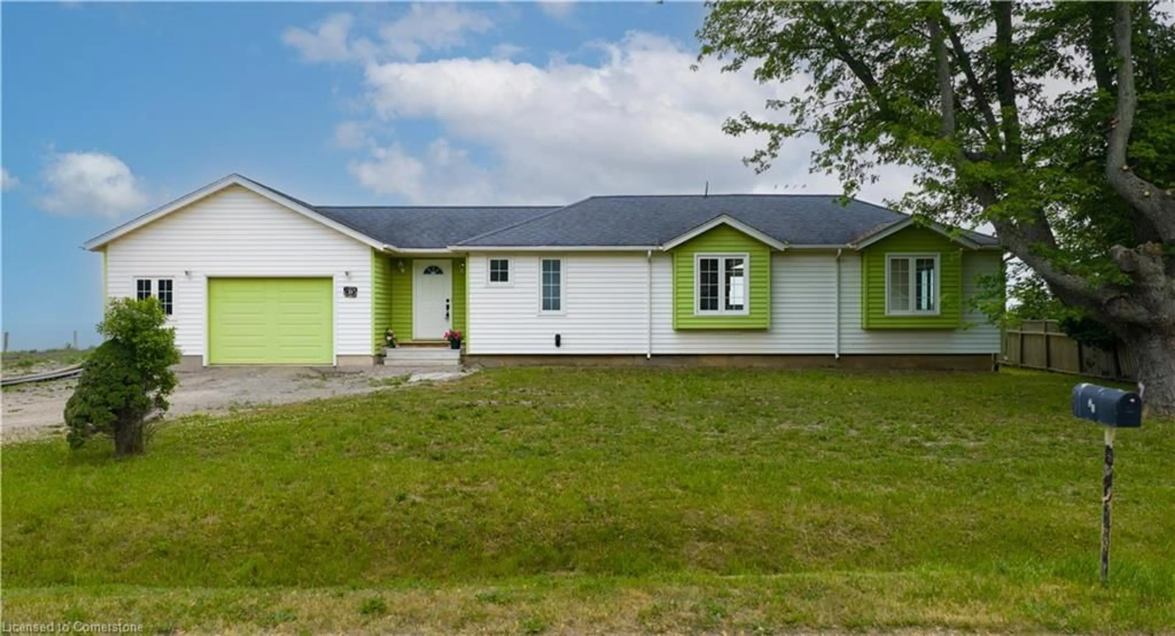 A pic from outside/outdoor area/front of a property/back of a property/a pic from drone, street for 21 Villella Rd, Dunnville Ontario N0A 1K0