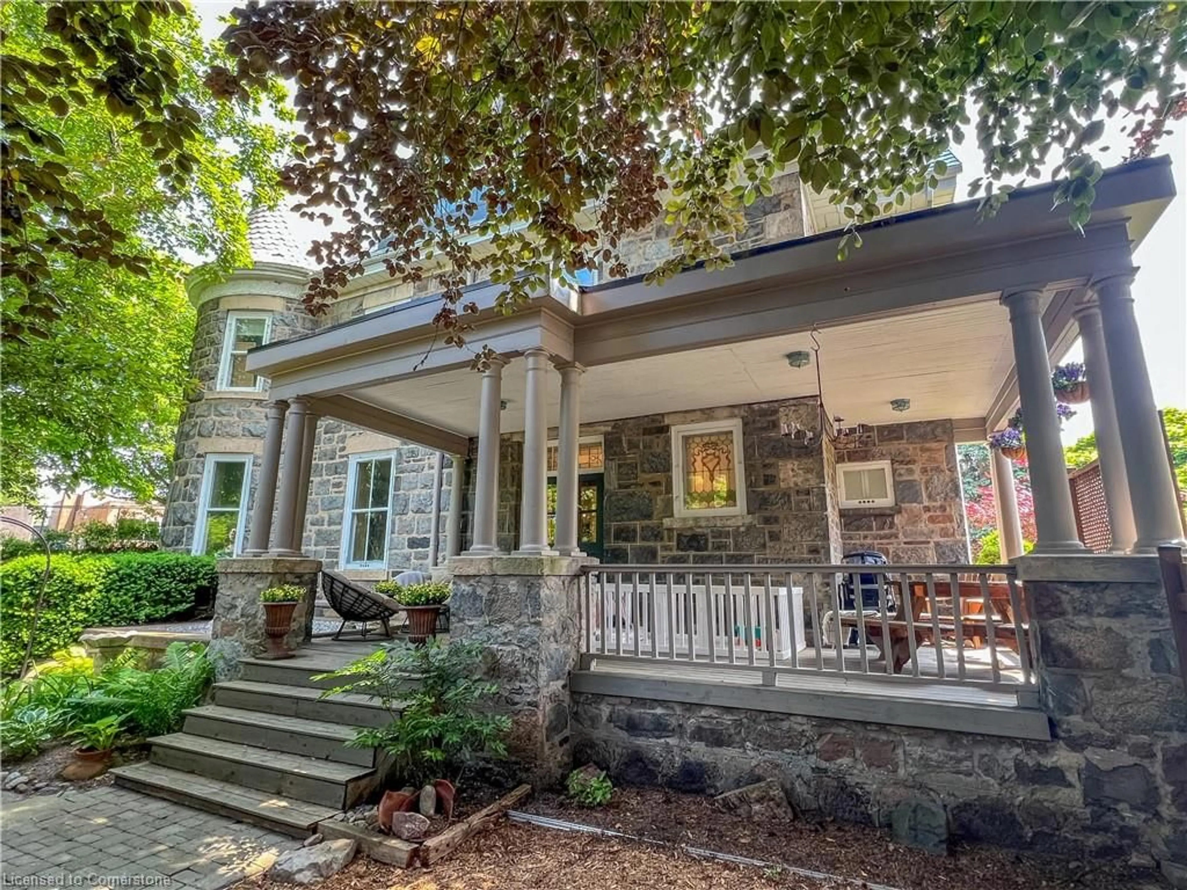 Home with brick exterior material, street for 54 Bruce St, Cambridge Ontario N1R 2E3