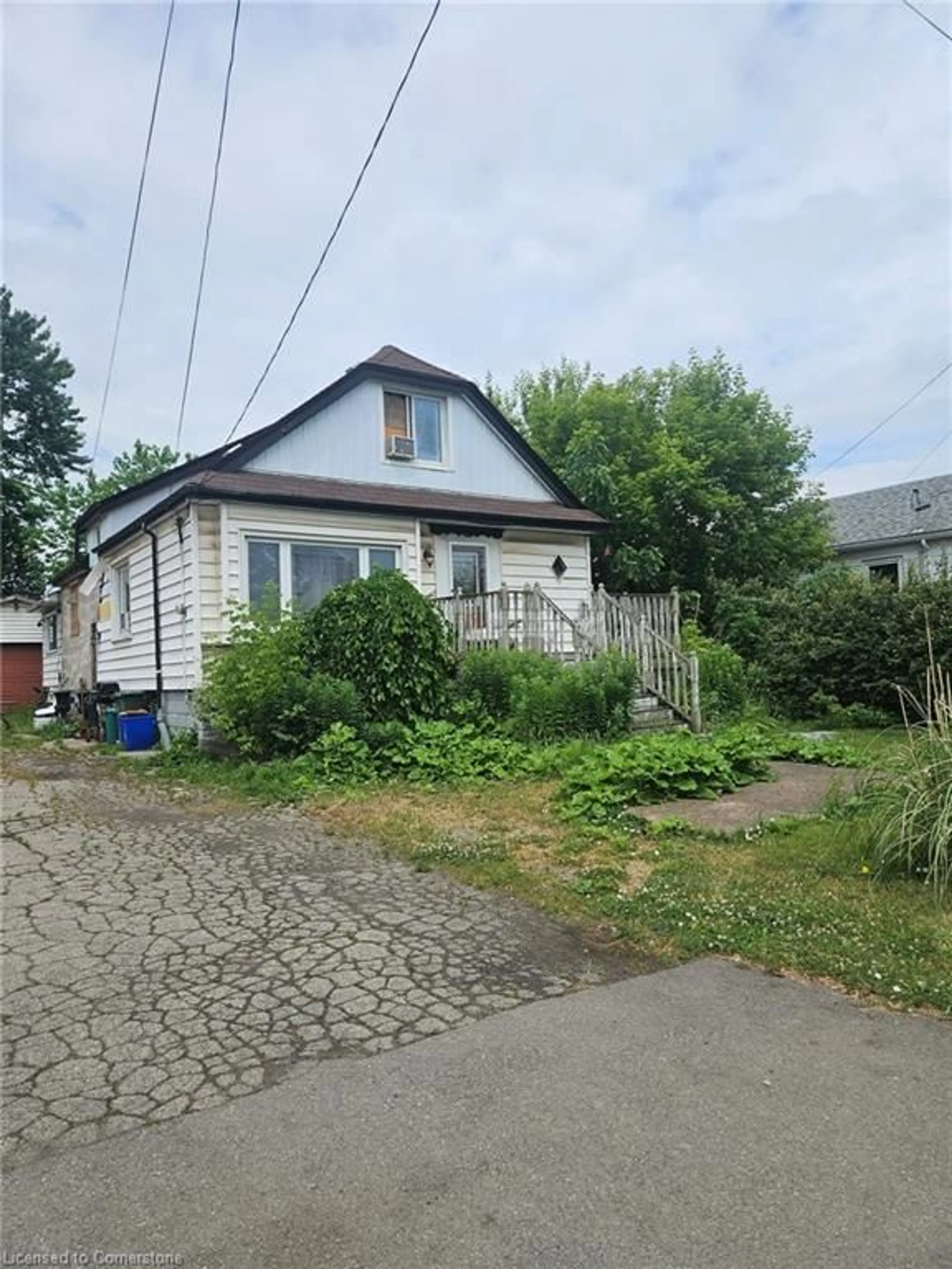 Unknown for 543 Waterloo St, Hamilton Ontario L8H 6V6