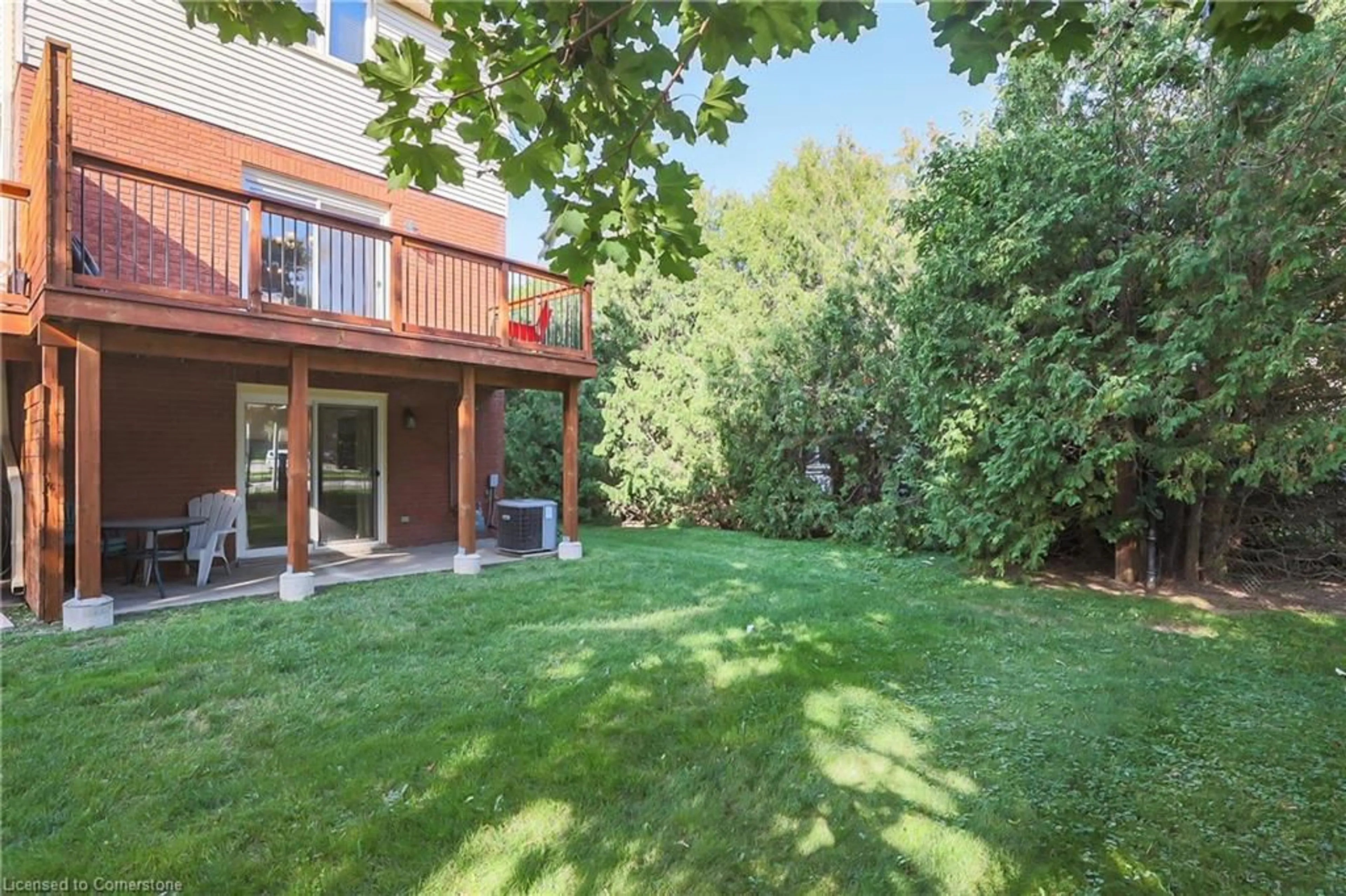 Patio, forest/trees view for 130 Livingston Ave #15, Grimsby Ontario L3M 4W5