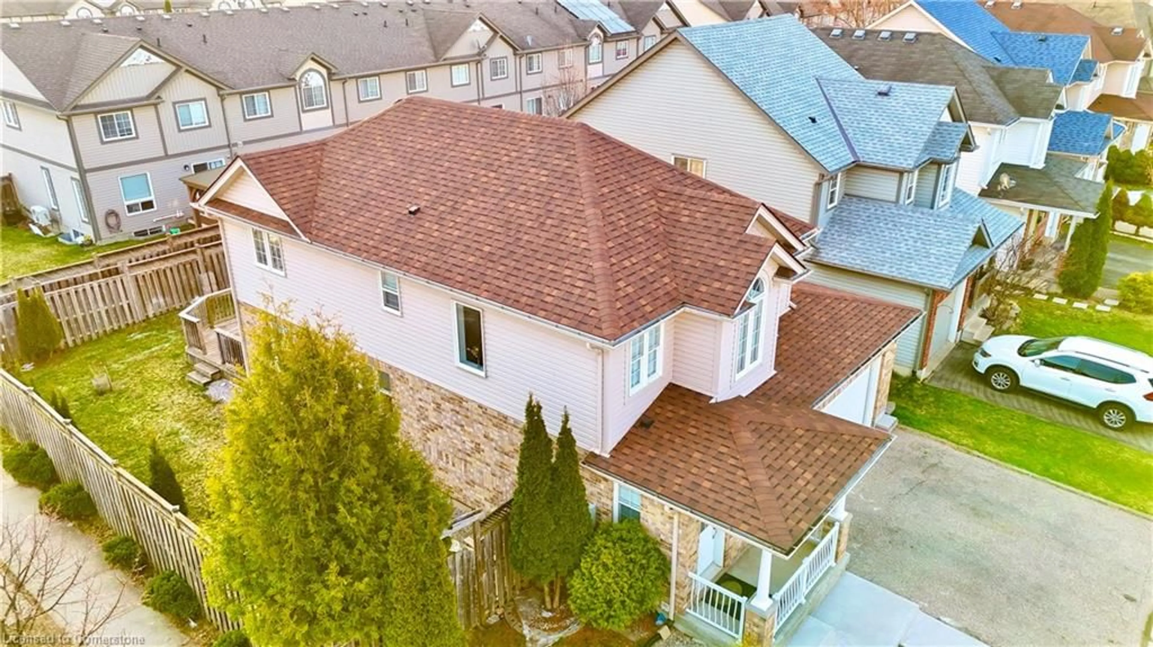 A pic from outside/outdoor area/front of a property/back of a property/a pic from drone, unknown for 95 Indigo St, Kitchener Ontario N2E 4E5