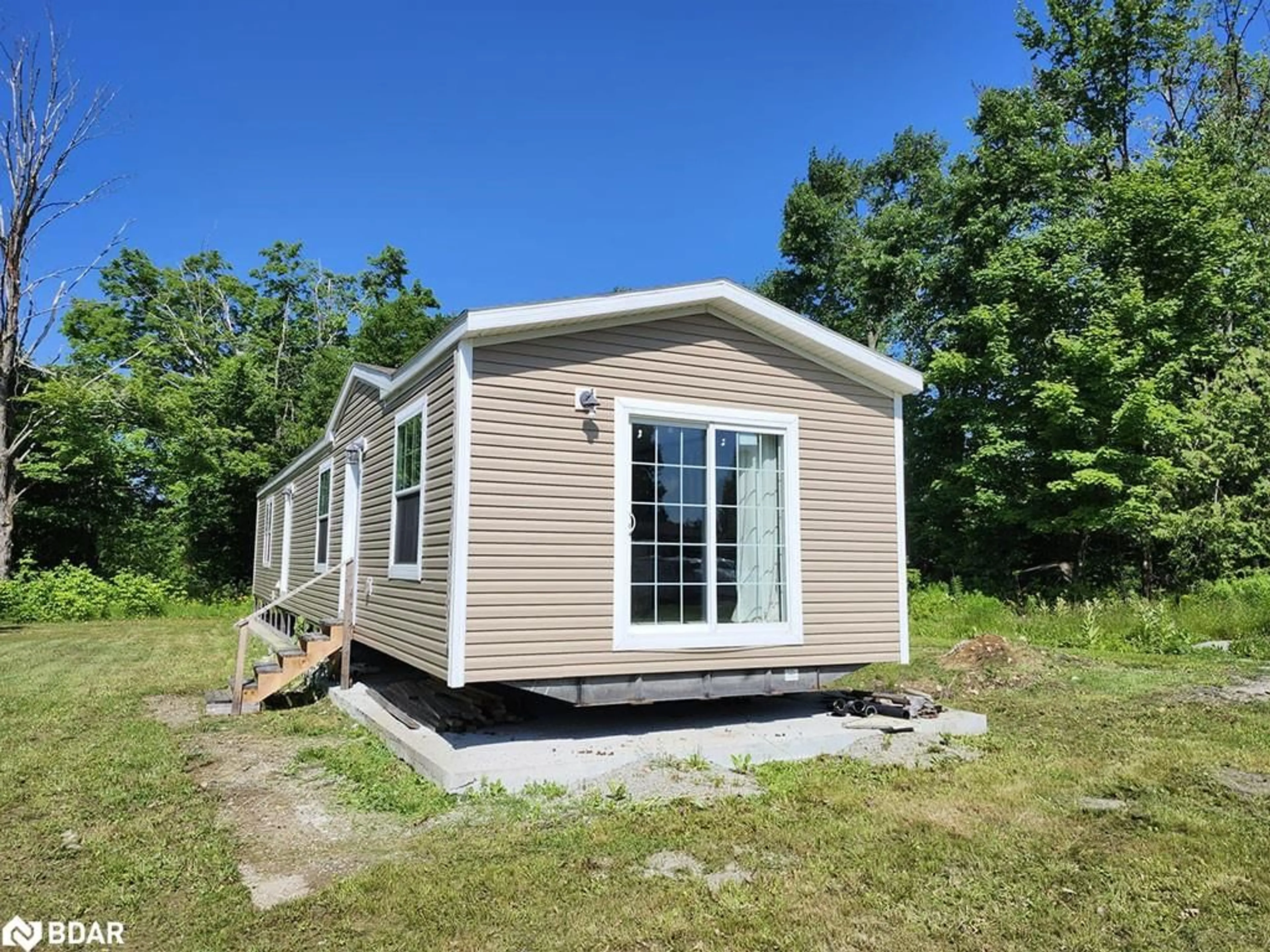 Home with vinyl exterior material, unknown for 45 Tower Rd #4, MacTier Ontario P0C 1H0