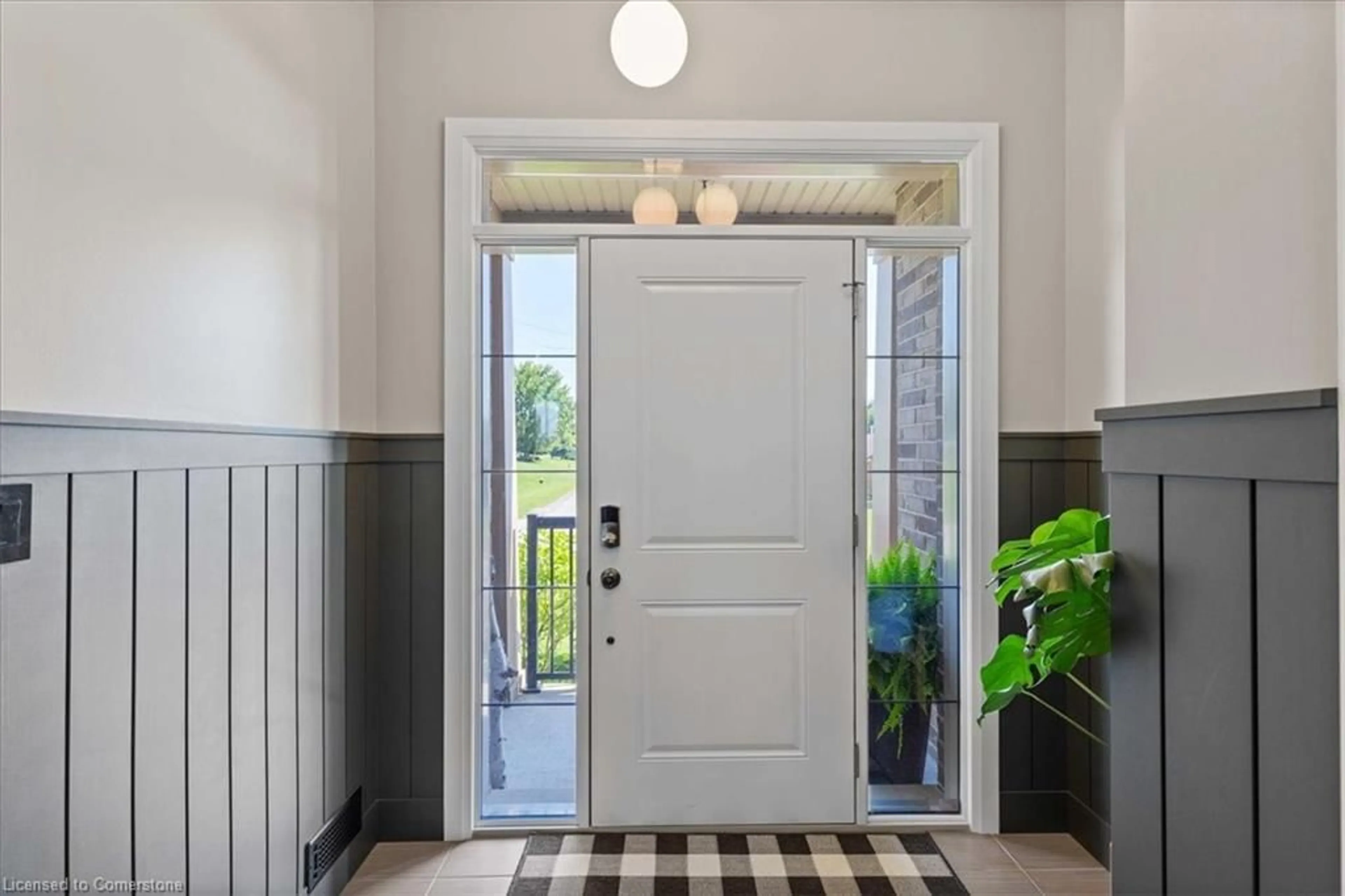 Indoor entryway for 14 Highview St, Alma Ontario N0B 1A0