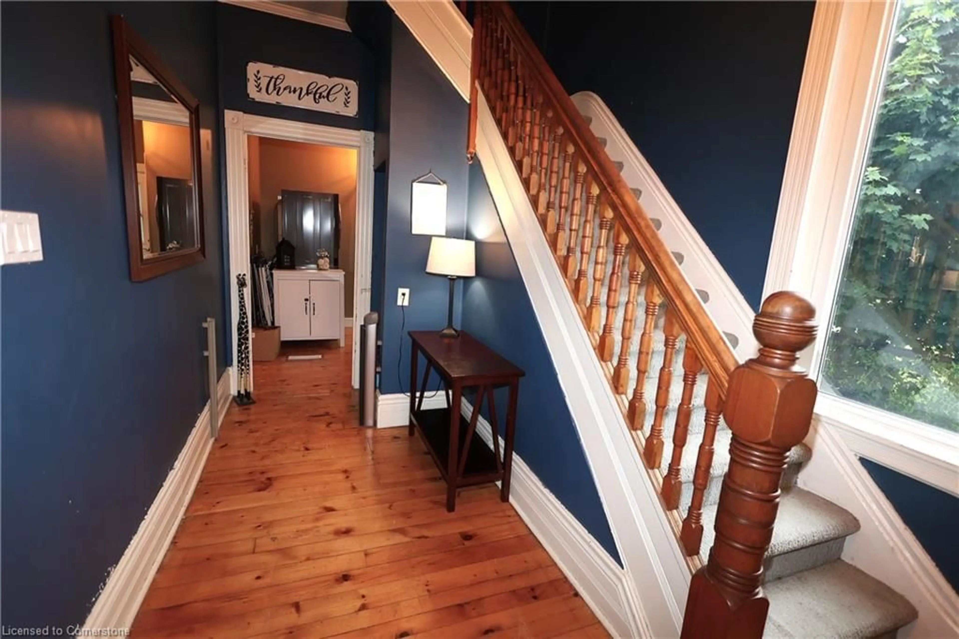 Indoor foyer for 95 John St, Harriston Ontario N0G 1Z0