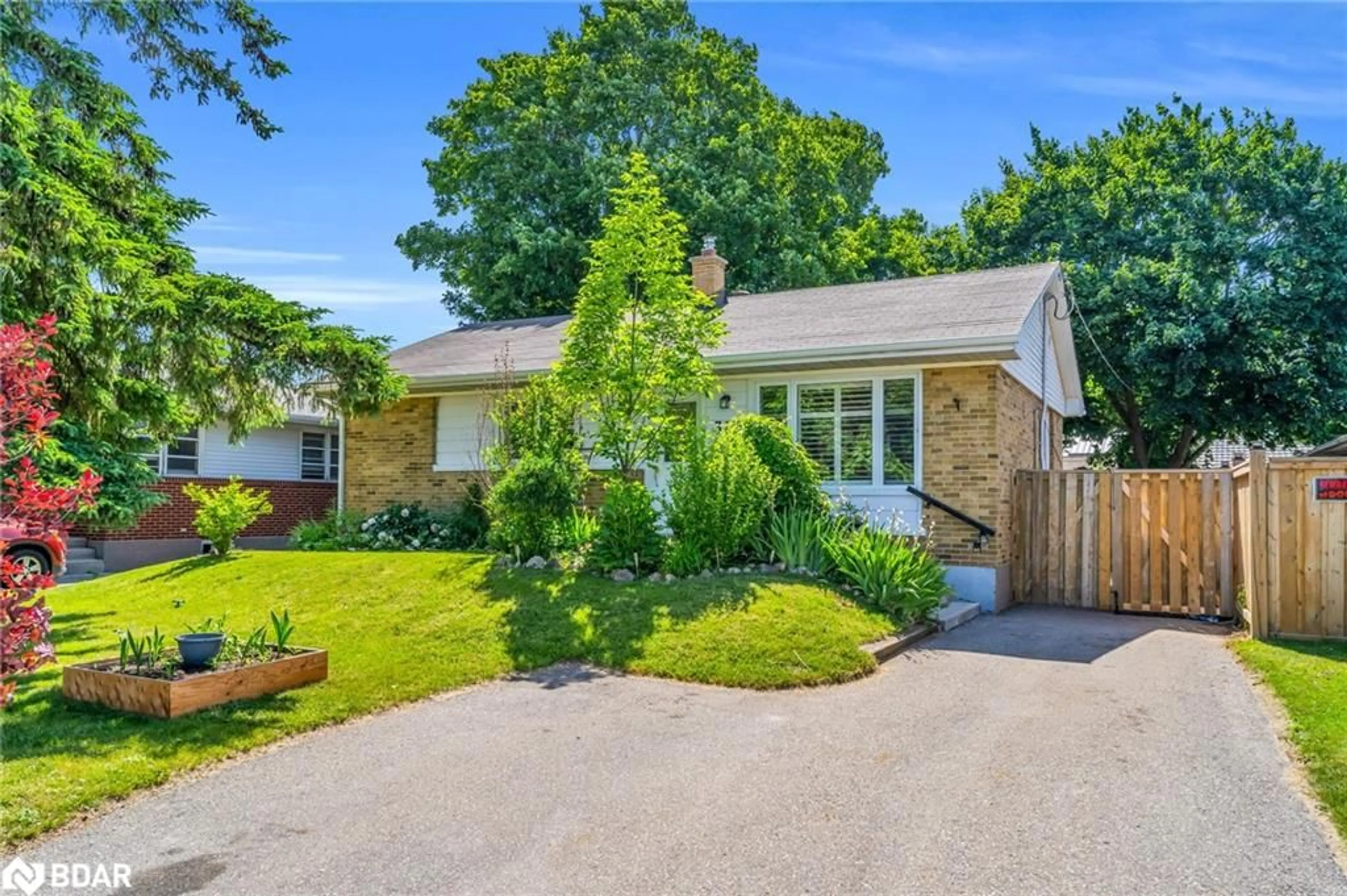 A pic from outside/outdoor area/front of a property/back of a property/a pic from drone, street for 312 Westcott Rd, Acton Ontario L7J 1R3