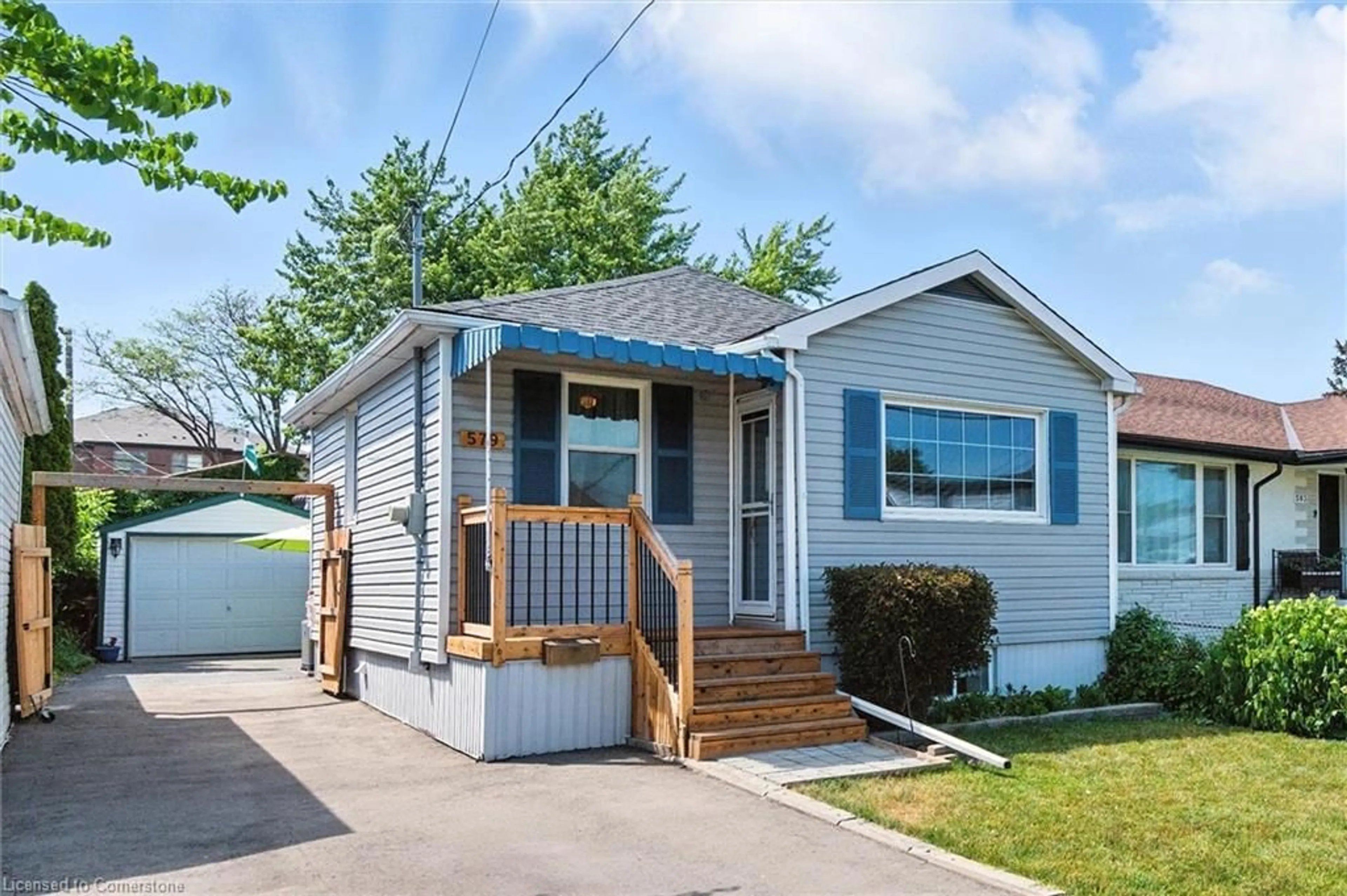 Home with vinyl exterior material, street for 579 Barnaby St, Hamilton Ontario L8H 6T8