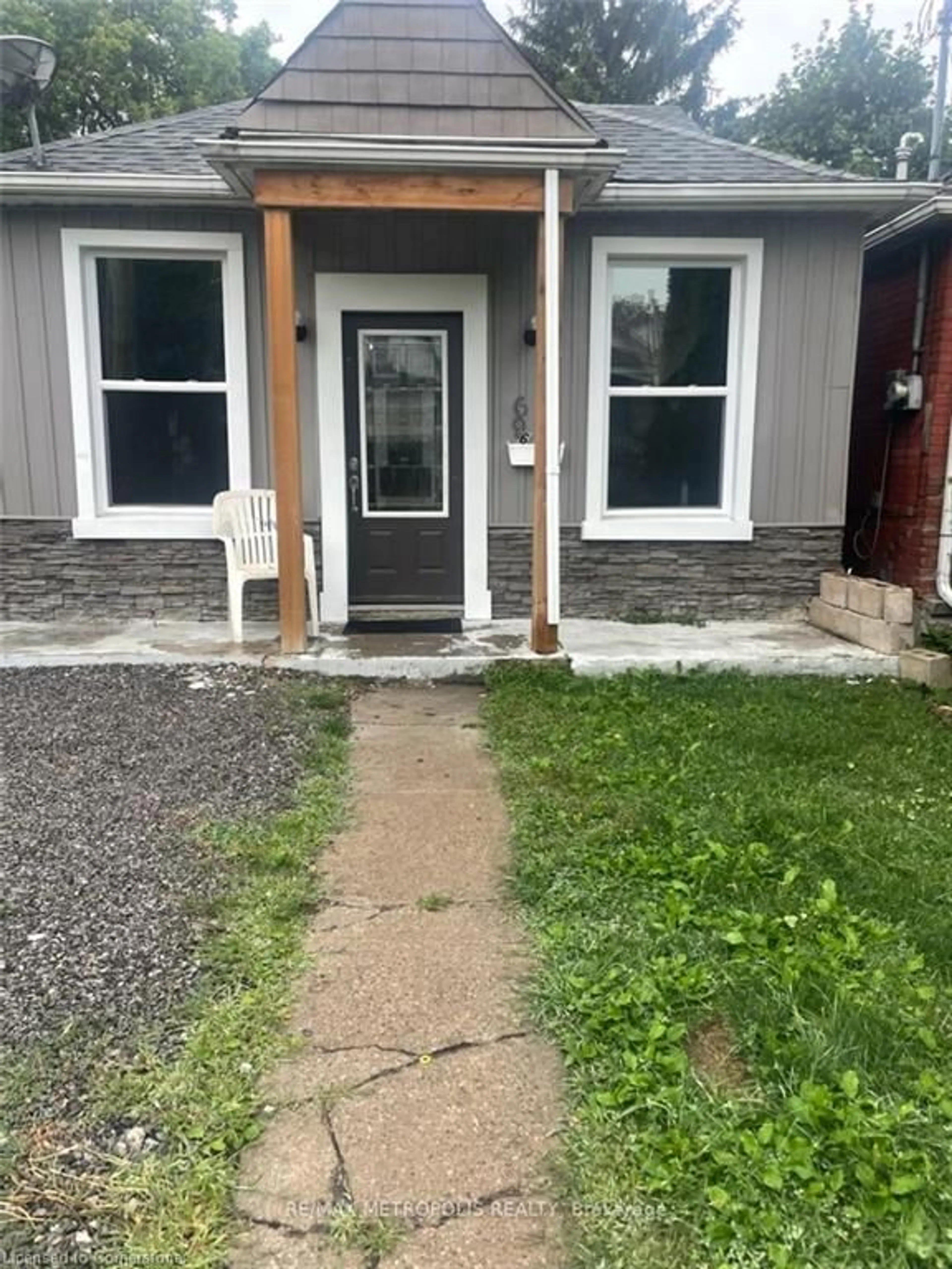 Unknown for 69 Norman St, Hamilton Ontario L8H 4J4