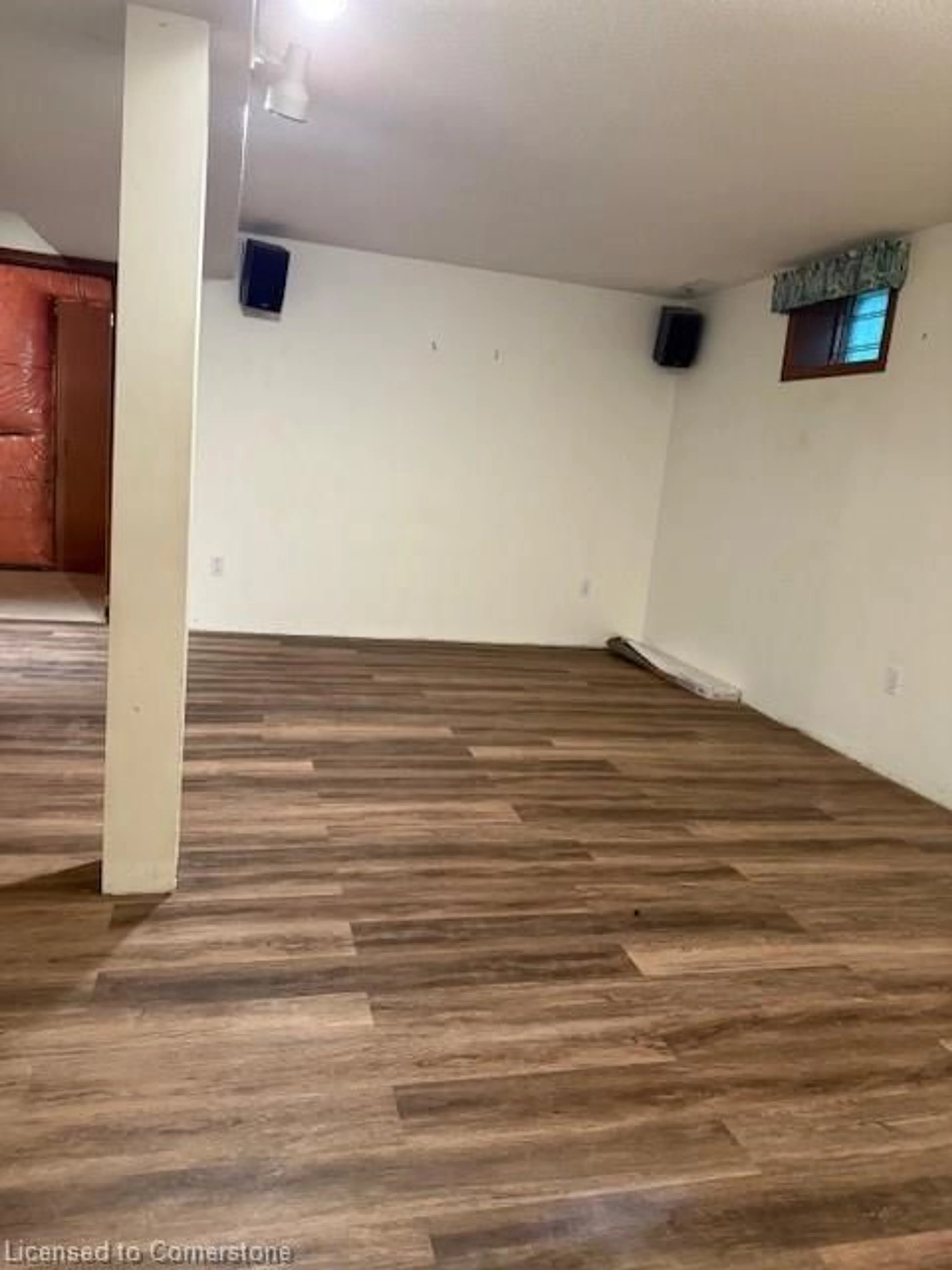 A pic of a room for 78 Ironstone Dr, Cambridge Ontario N1P 1A2