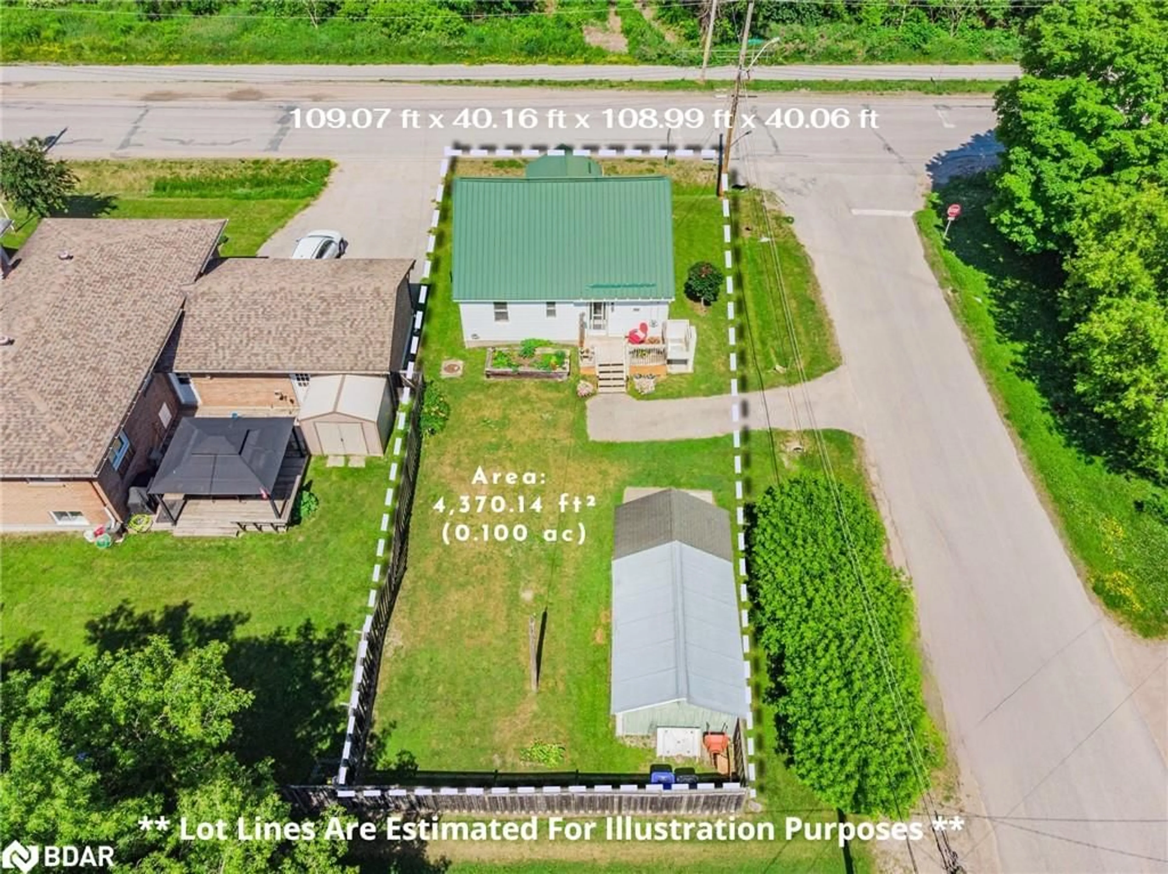 A pic from outside/outdoor area/front of a property/back of a property/a pic from drone, unknown for 670 First Ave, Port McNicoll Ontario L0K 1R0