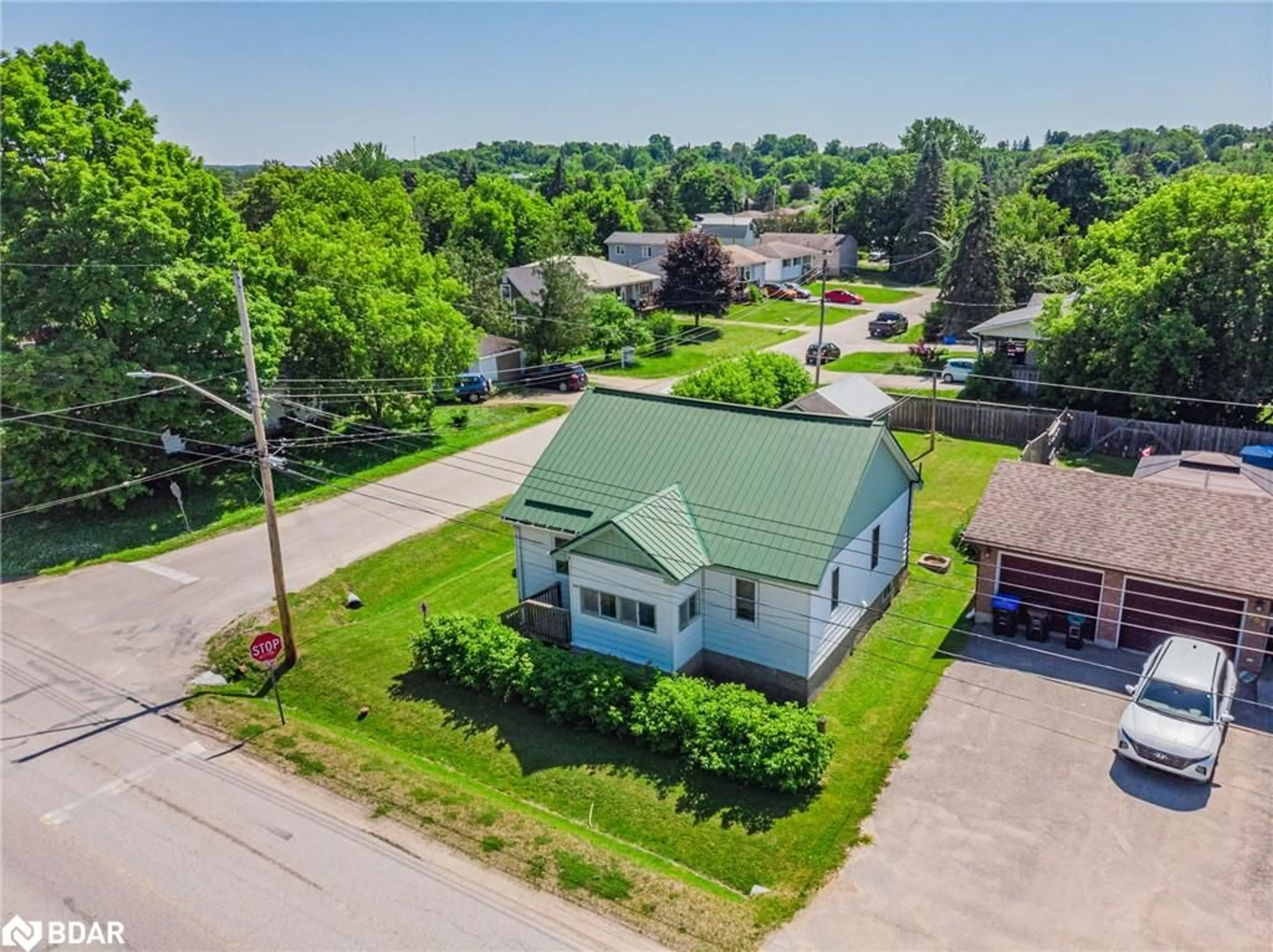 A pic from outside/outdoor area/front of a property/back of a property/a pic from drone, street for 670 First Ave, Port McNicoll Ontario L0K 1R0