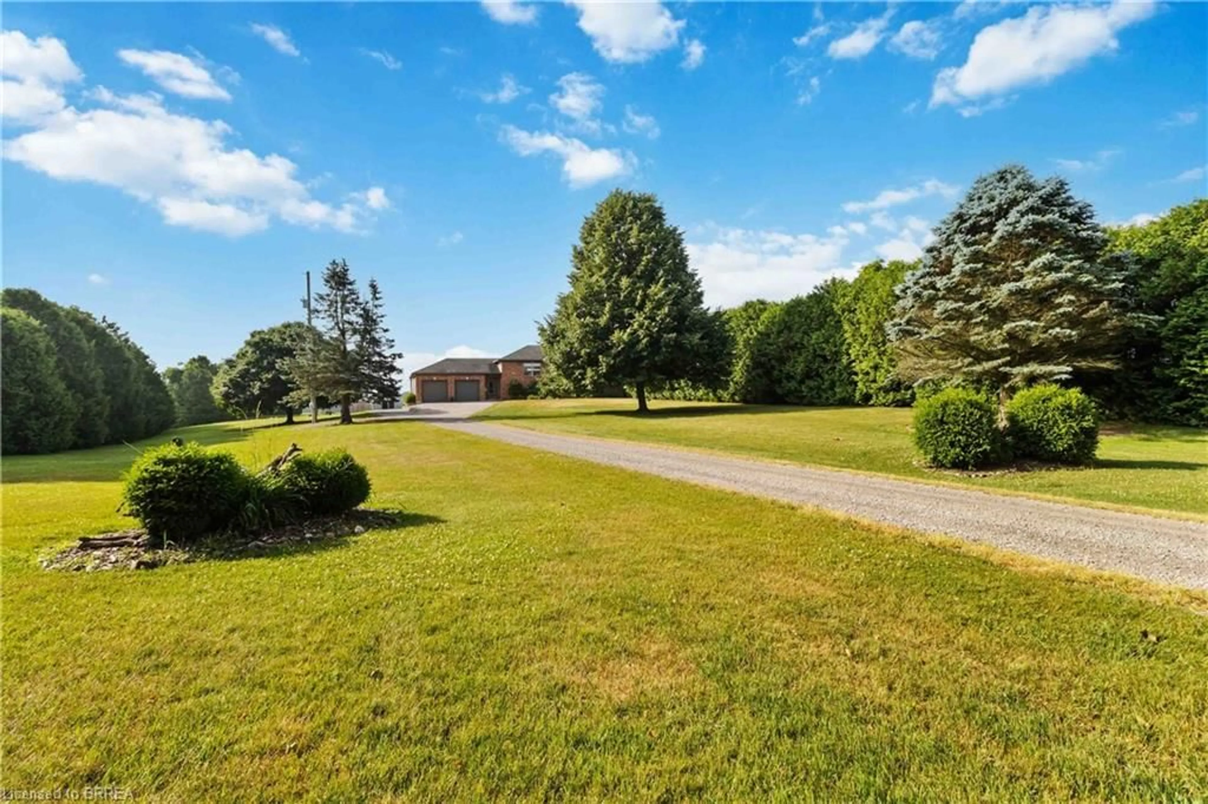 A pic from outside/outdoor area/front of a property/back of a property/a pic from drone, water/lake/river/ocean view for 1640 10th Concession Rd, Langton Ontario N0E 1G0