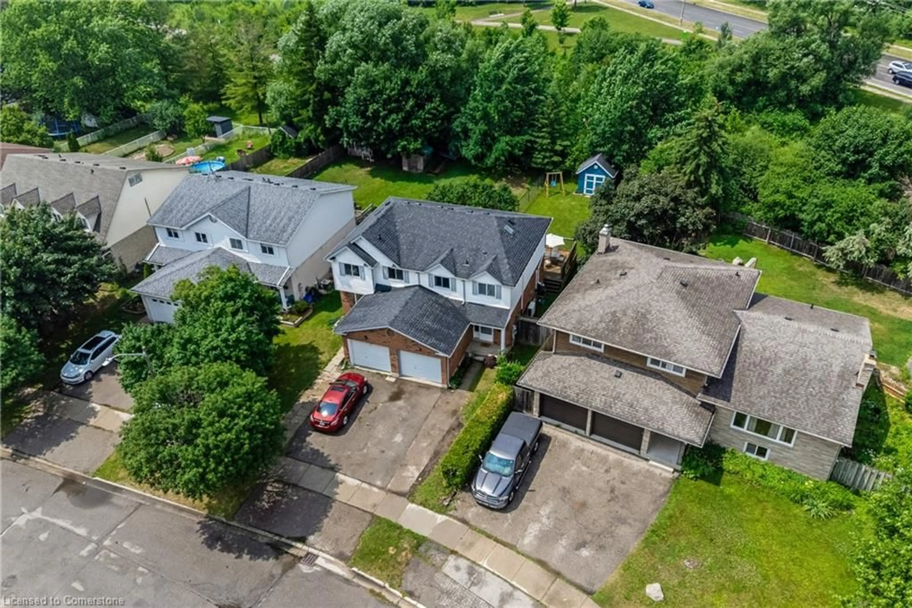 A pic from outside/outdoor area/front of a property/back of a property/a pic from drone, street for 50 Highland Cres, Kitchener Ontario N2M 5C1