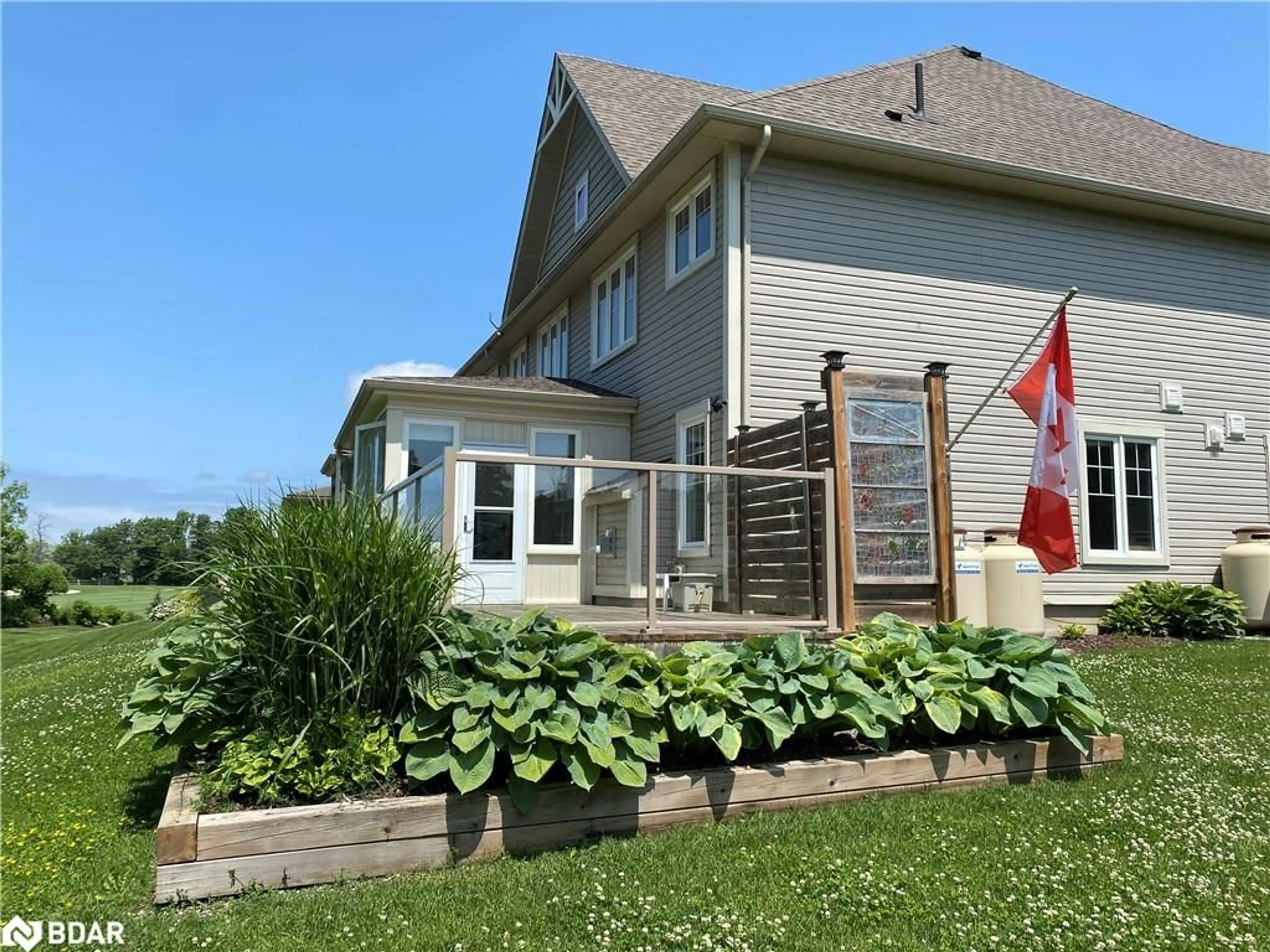 Patio, street for 28 Masters Cres, Port Severn Ontario L0K 1S0