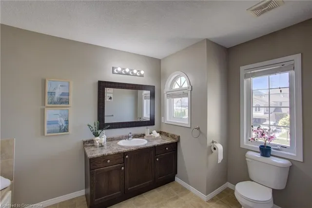 Additional property image - 365 Parkvale Dr