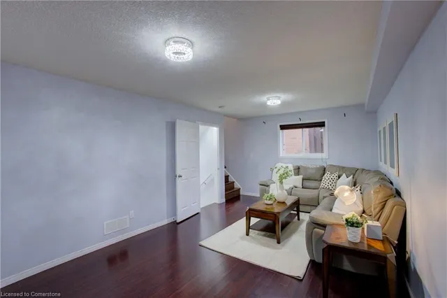 Additional property image - 365 Parkvale Dr
