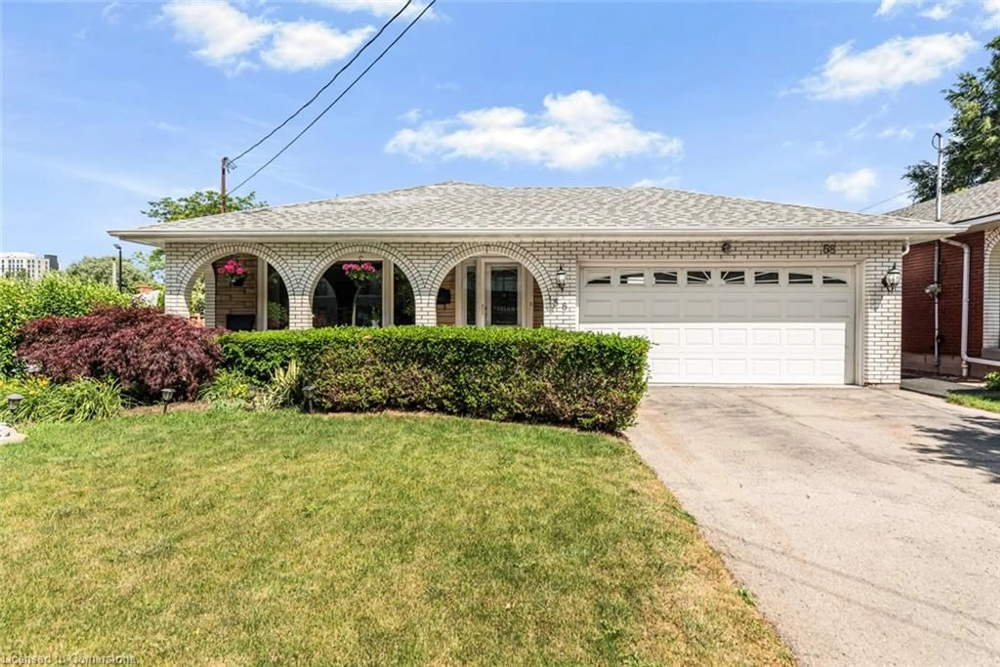 Home with vinyl exterior material, street for 58 Centennial Pky, Hamilton Ontario L8G 2C4