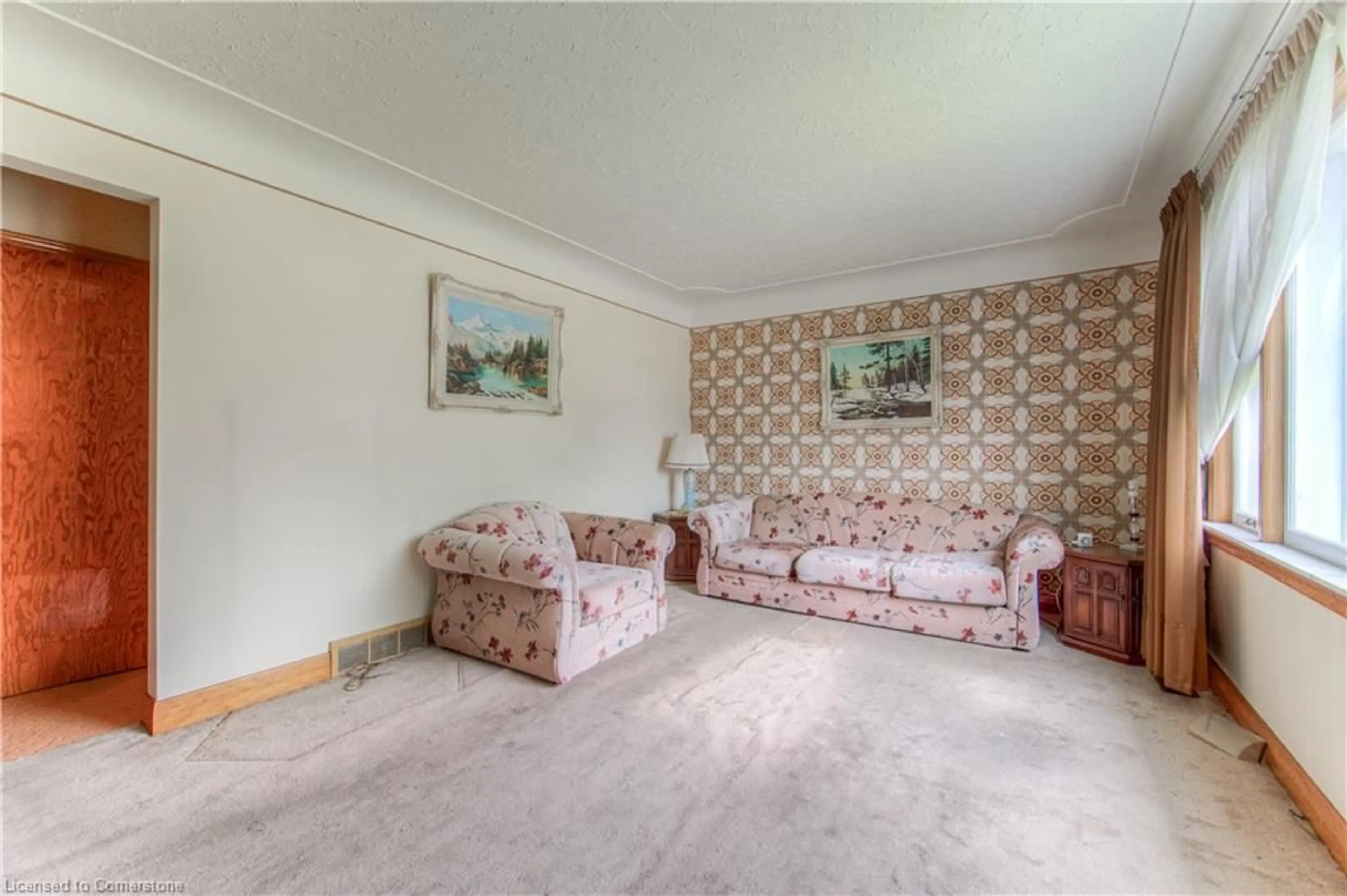 A pic of a room for 48 Englewood Pl, Kitchener Ontario N2H 4S6