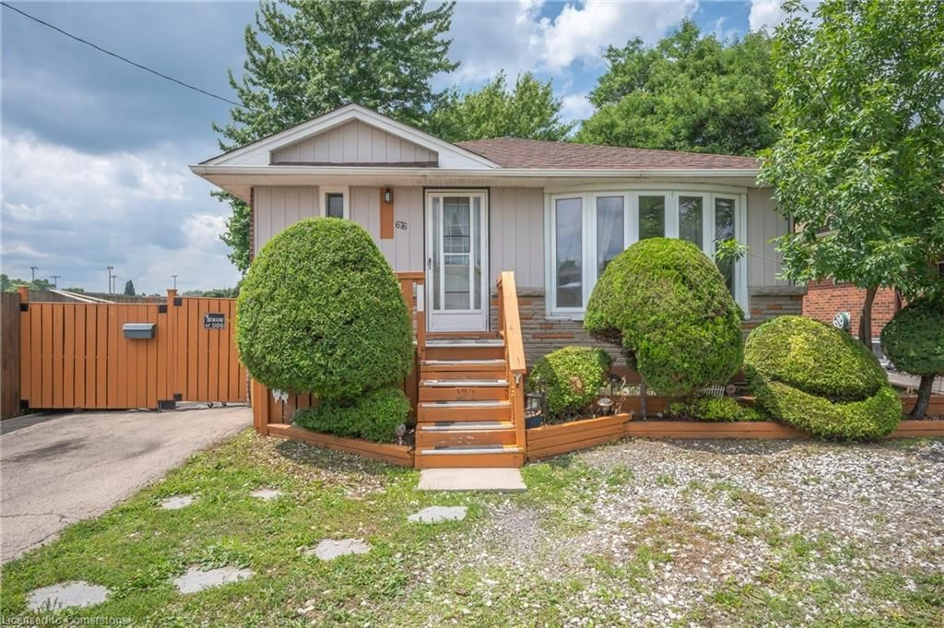 Home with vinyl exterior material, street for 676 Upper Wentworth St, Hamilton Ontario L9A 4V5