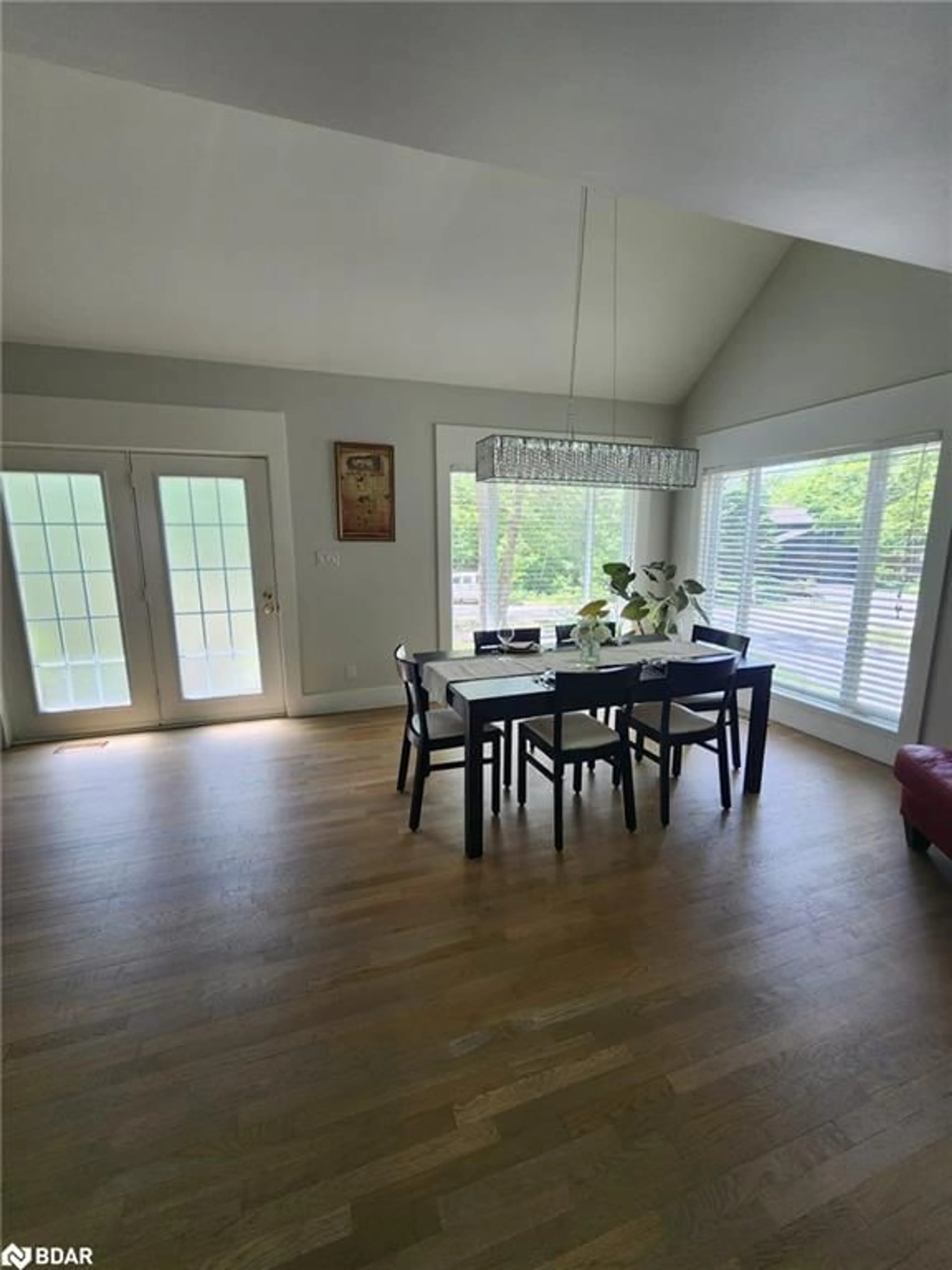 Dining room, wood/laminate floor for 20 Cathedral Pines Rd, Barrie Ontario L4M 4Y8