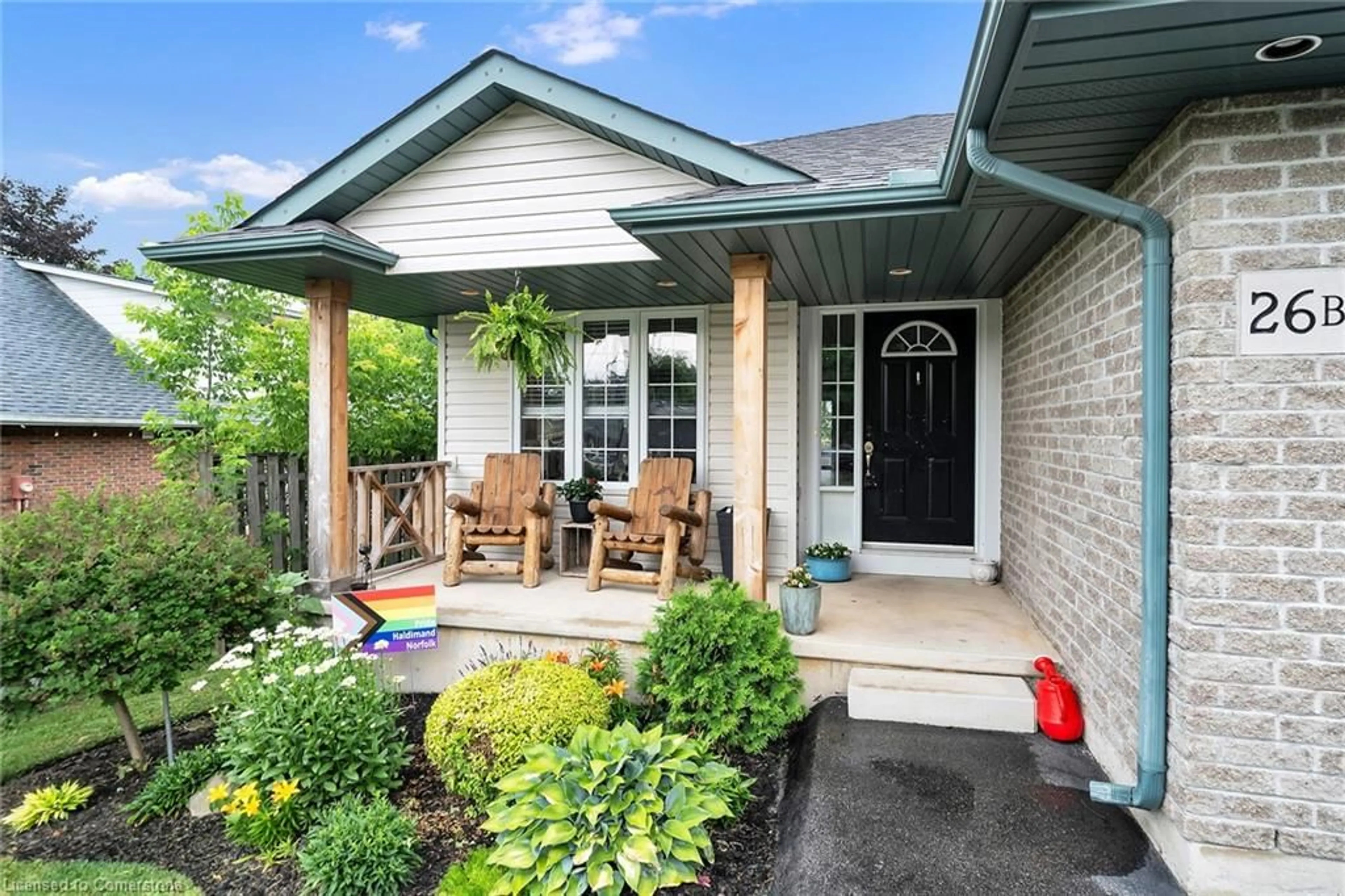 Home with brick exterior material, street for 26B Chippewa St, Cayuga Ontario N0A 1E0