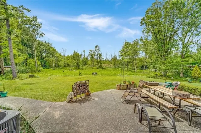 Additional property image - 627 Millgrove Sideroad