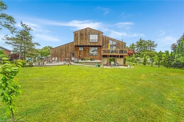Additional property image - 627 Millgrove Sideroad