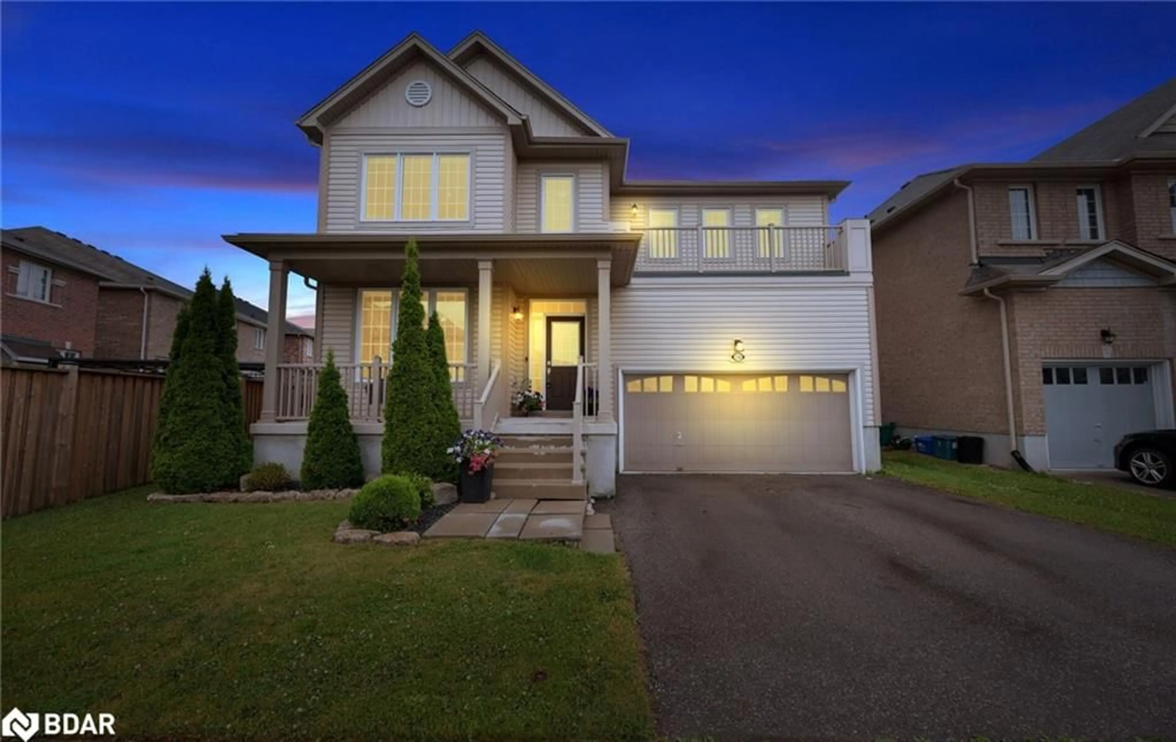 Home with vinyl exterior material, street for 132 Warner Lane, Brantford Ontario N3T 0J8
