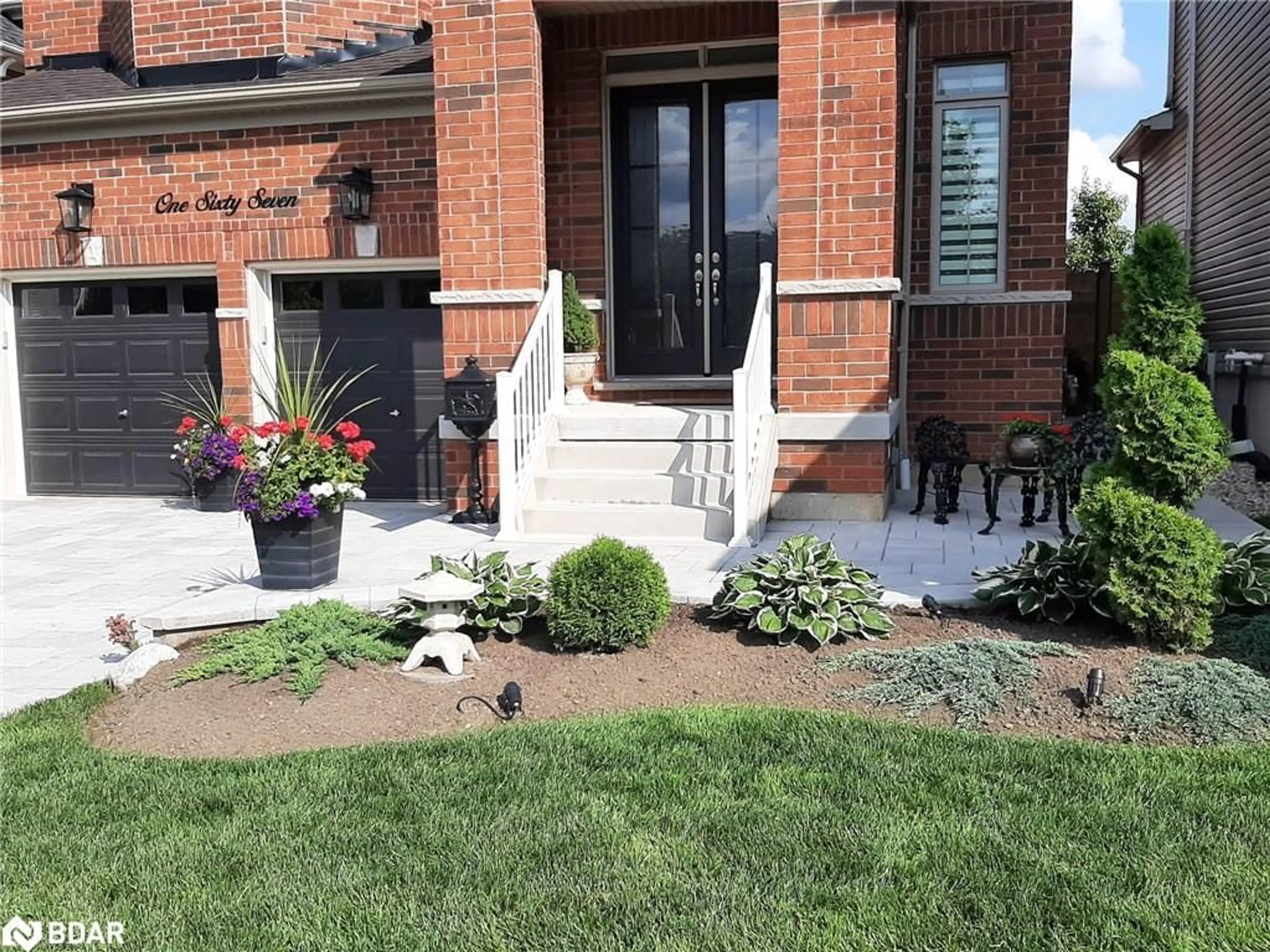 Patio, street for 167 Edgar Bonner Ave, Rockwood Ontario N0B 2K0