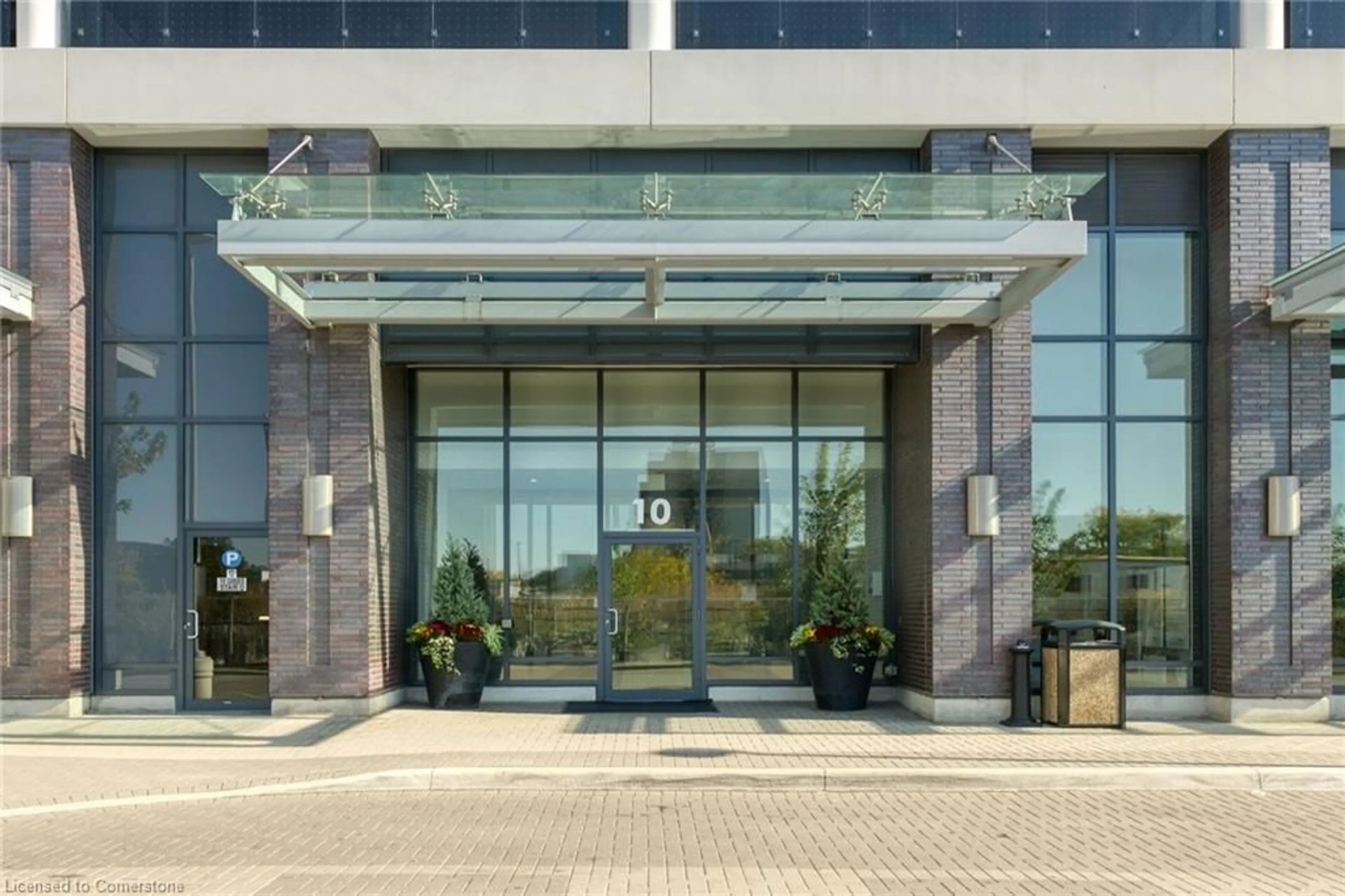 Indoor foyer for 10 Gibbs Rd #501, Toronto Ontario M9B 6L6