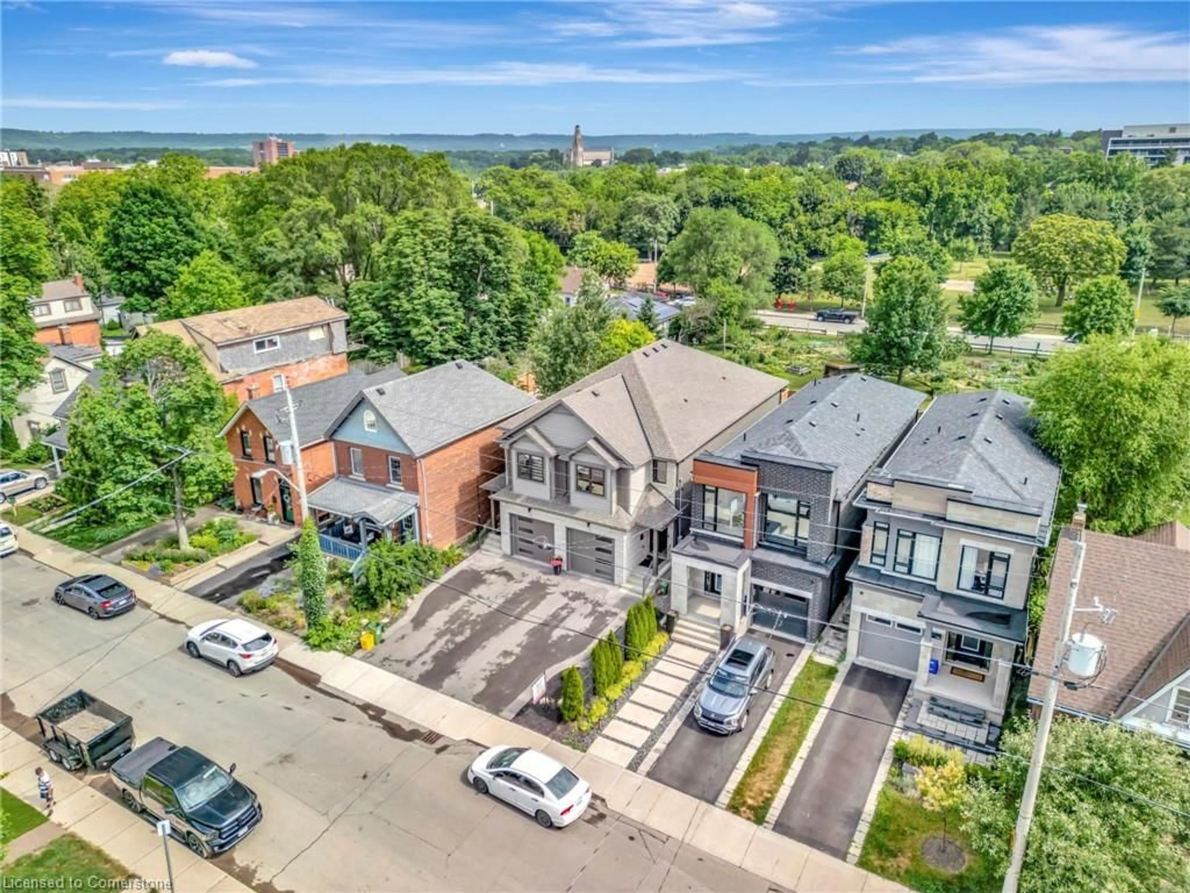 A pic from outside/outdoor area/front of a property/back of a property/a pic from drone, street for 74 Melbourne St, Hamilton Ontario L8P 2A6