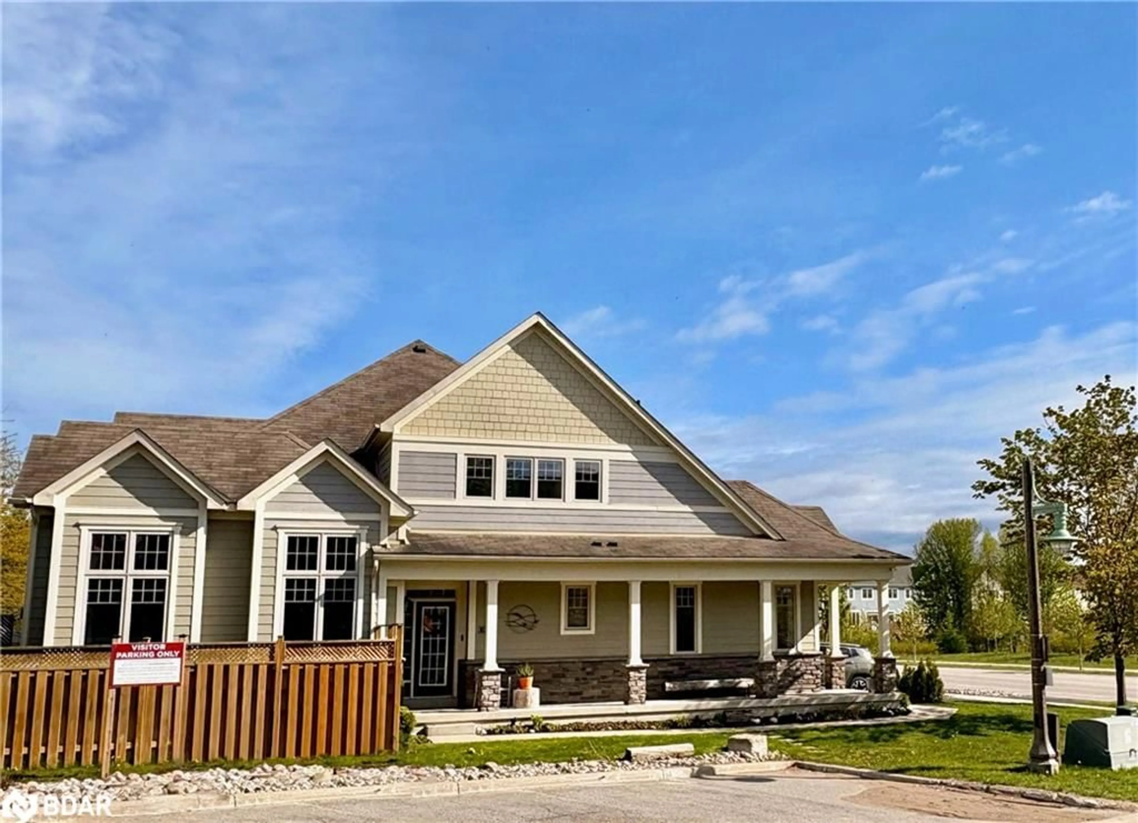 Home with vinyl exterior material, unknown for 300 Stonebridge Boulevard, Wasaga Beach Ontario L9Z 0E7