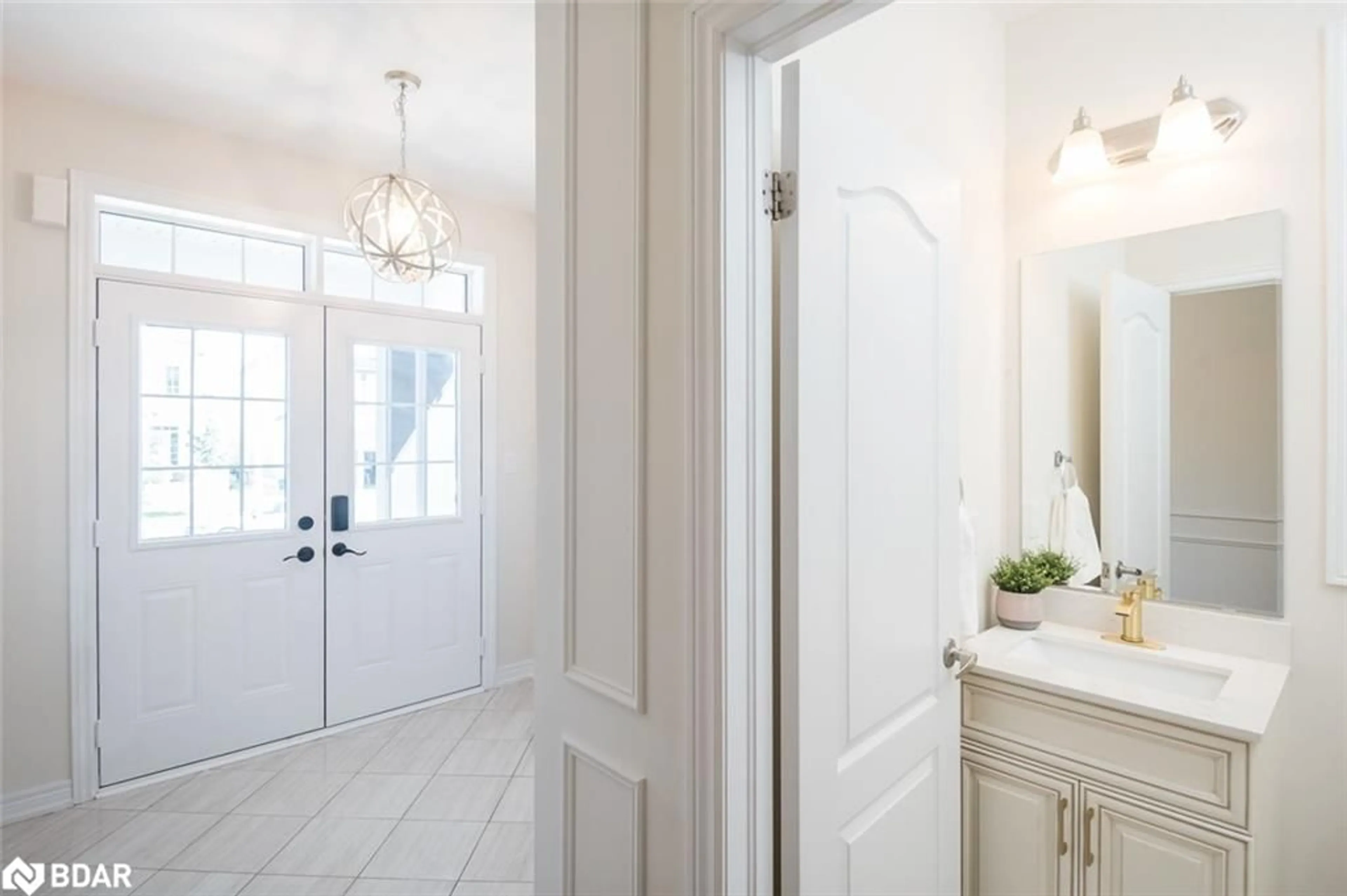 Indoor entryway for 164 Drexler Ave, Rockwood Ontario N0B 2K0