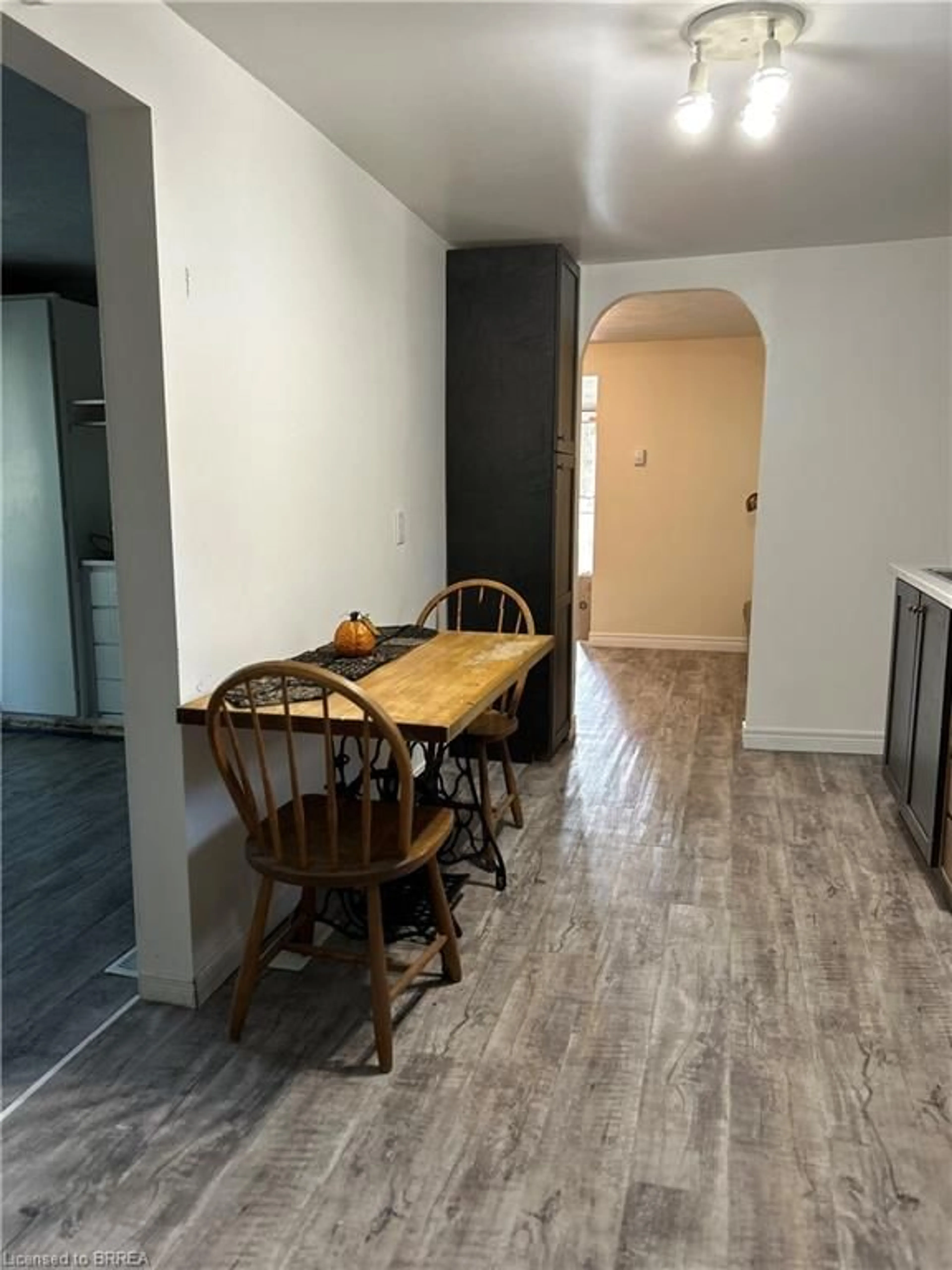 A pic of a room for 3852 Roxborough Ave, Crystal Beach Ontario L0S 1B0