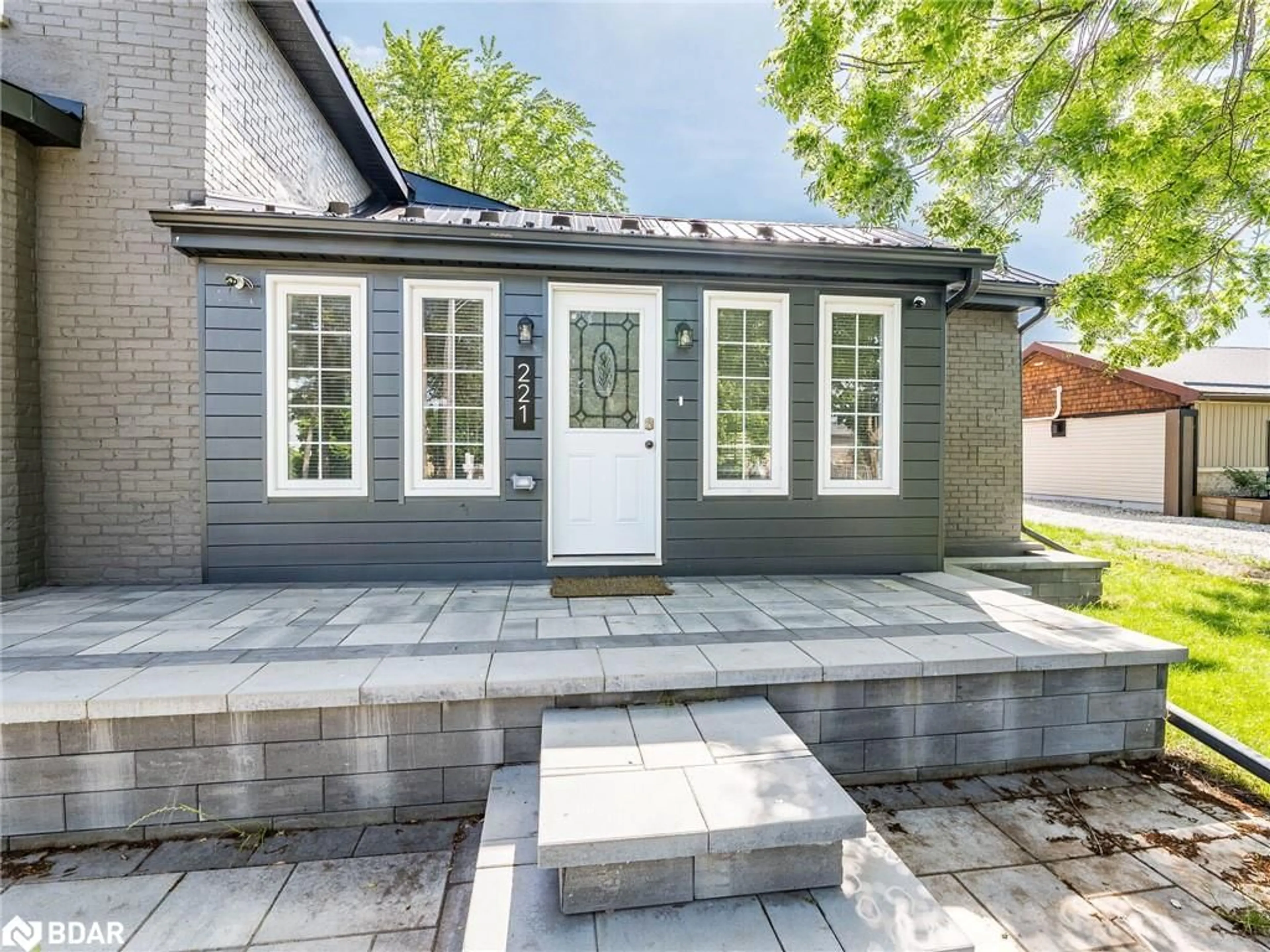 Home with brick exterior material, street for 221 Isabella St, Arthur Ontario N0G 1A0