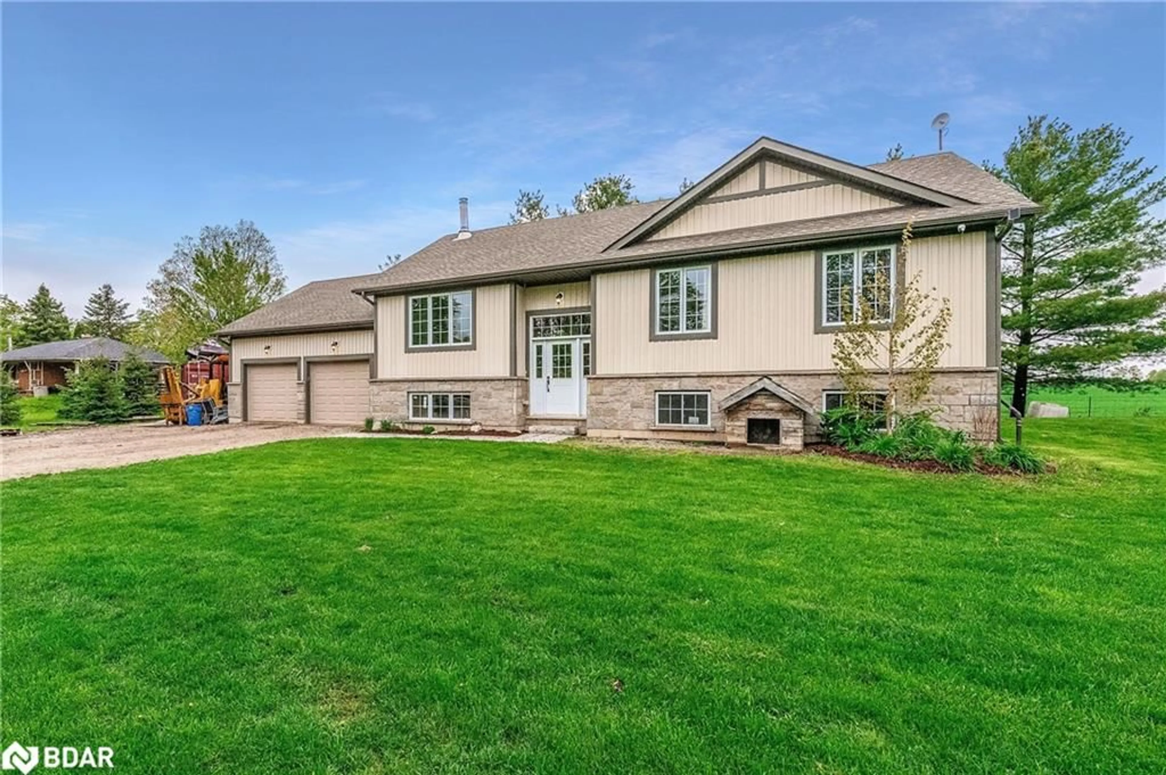 Unknown for 402187 County Road 15, Grand Valley Ontario L9W 3B5