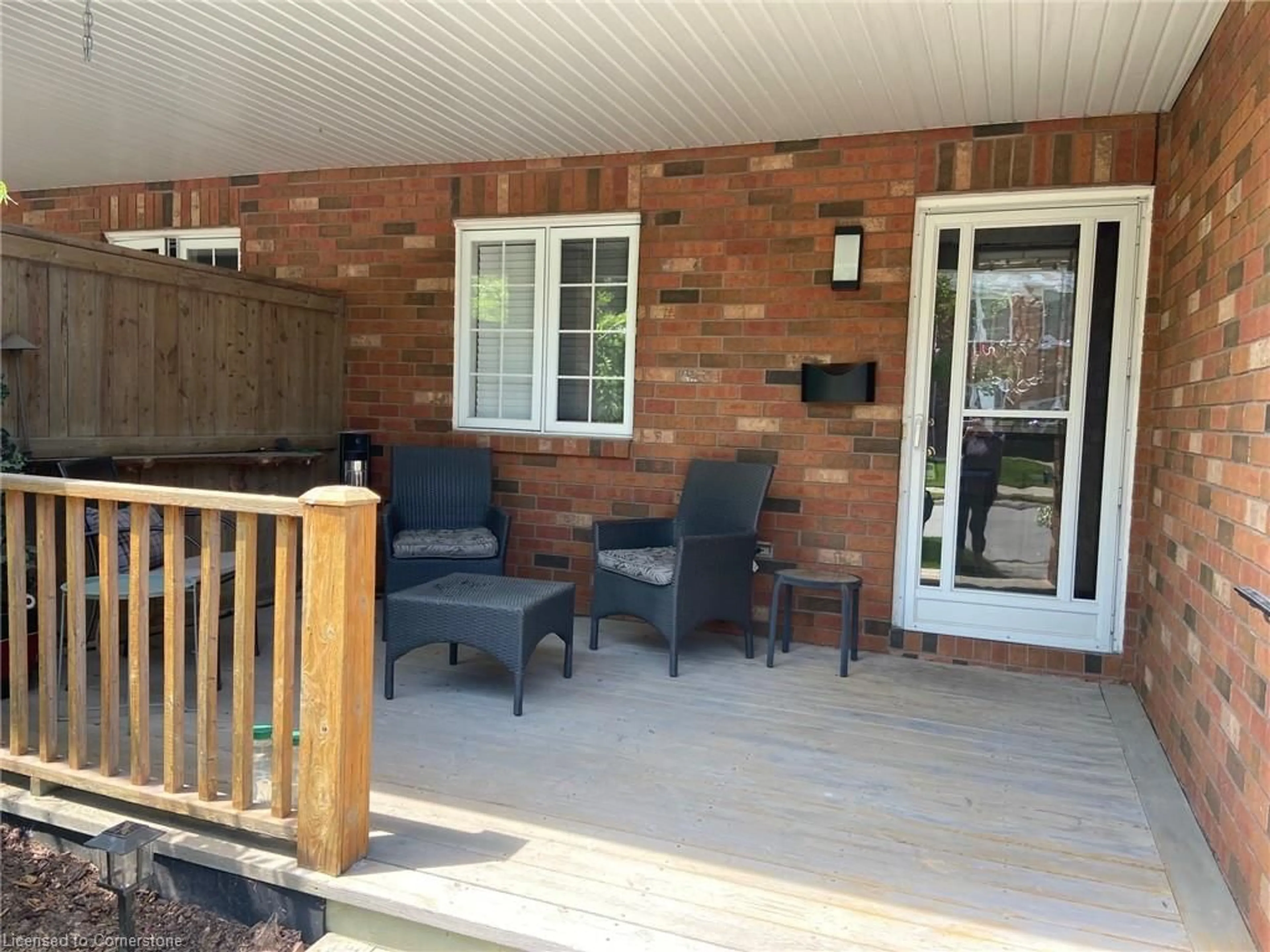 Patio, unknown for 4099 John Charles Blvd, Vineland Ontario L0R 2C0