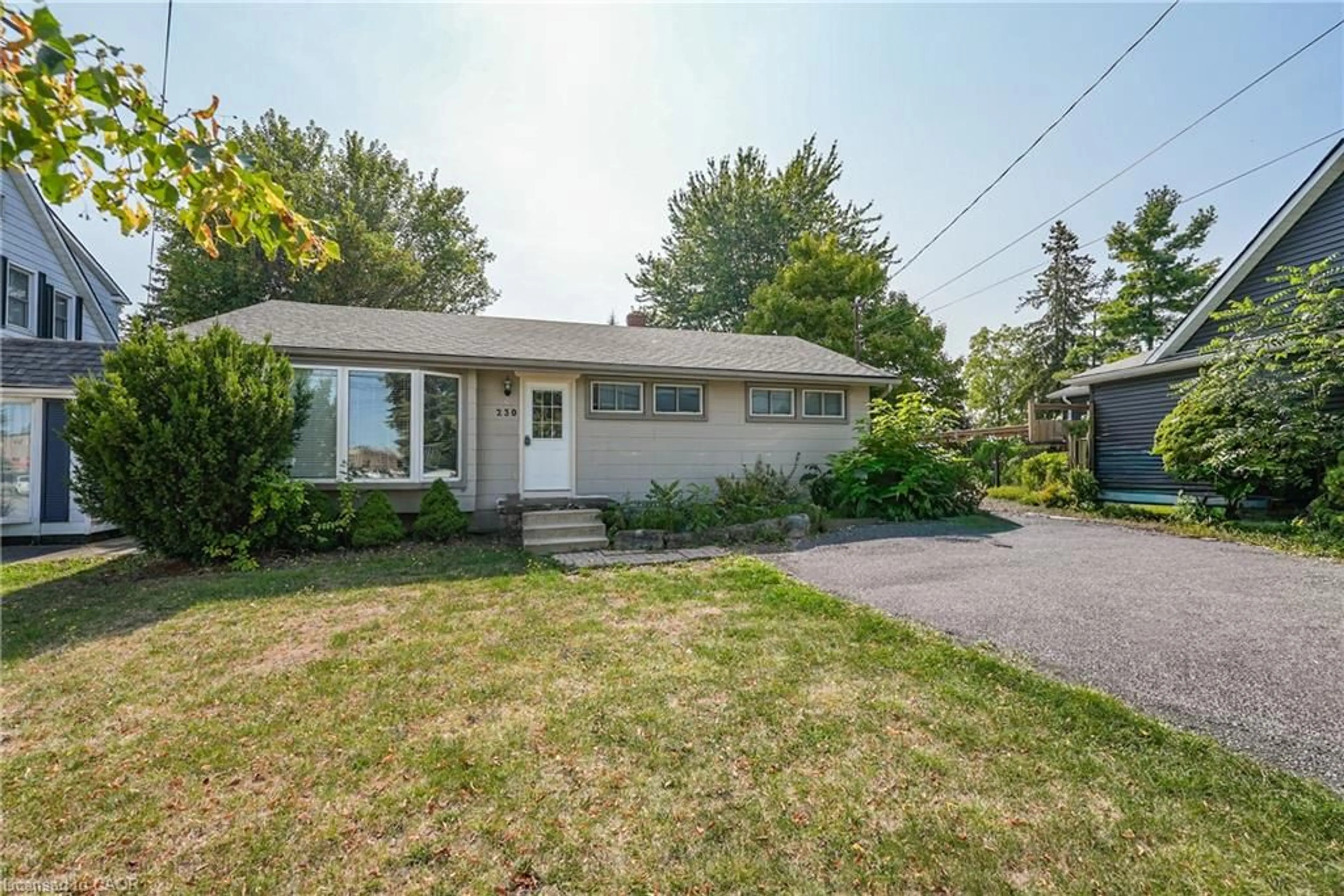 Unknown for 230 St Catharines St, Smithville Ontario L0R 2A0