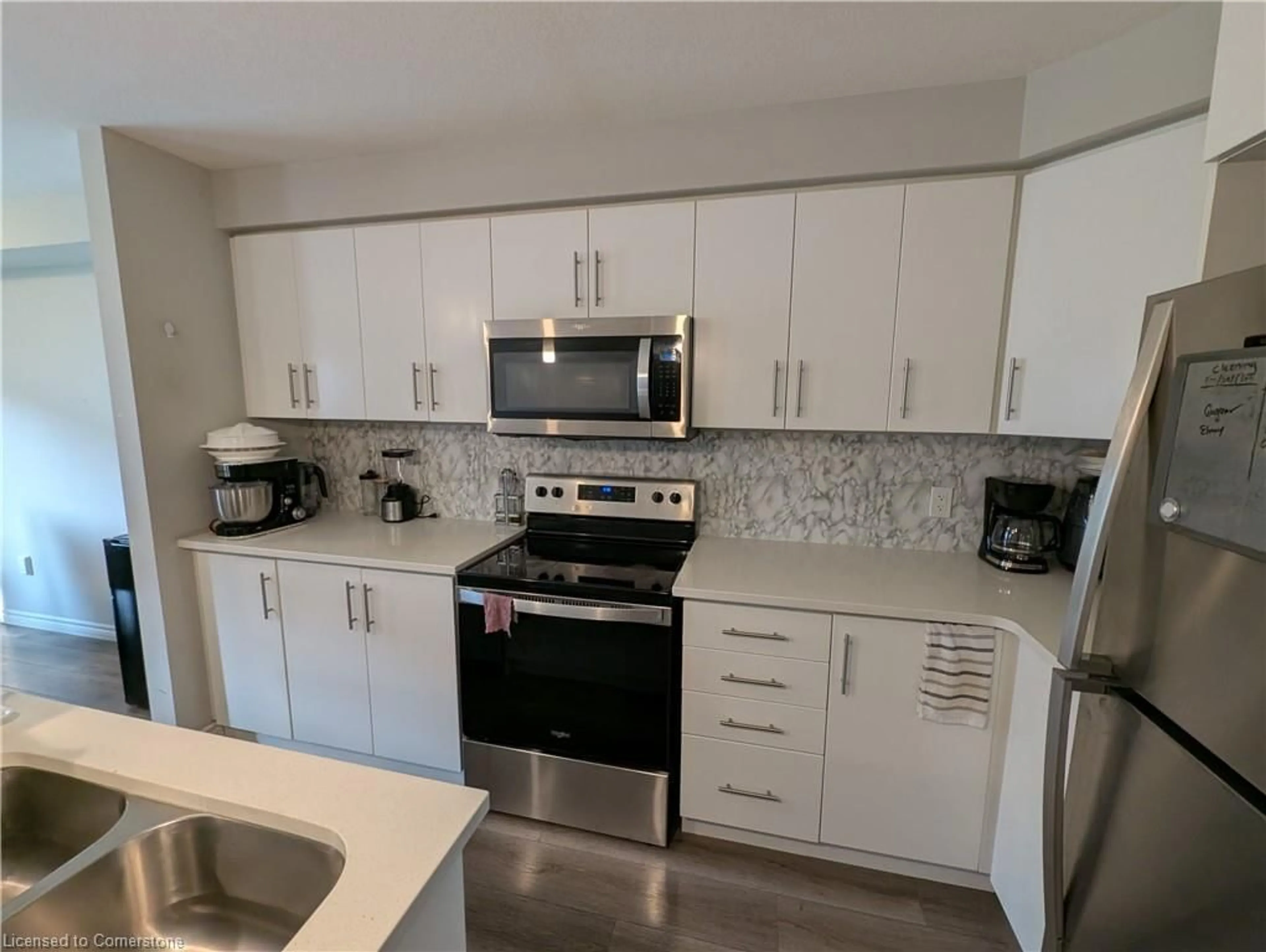 Open concept kitchen, ceramic/tile floor for 37 Munch Ave, Cambridge Ontario N1S 2A6