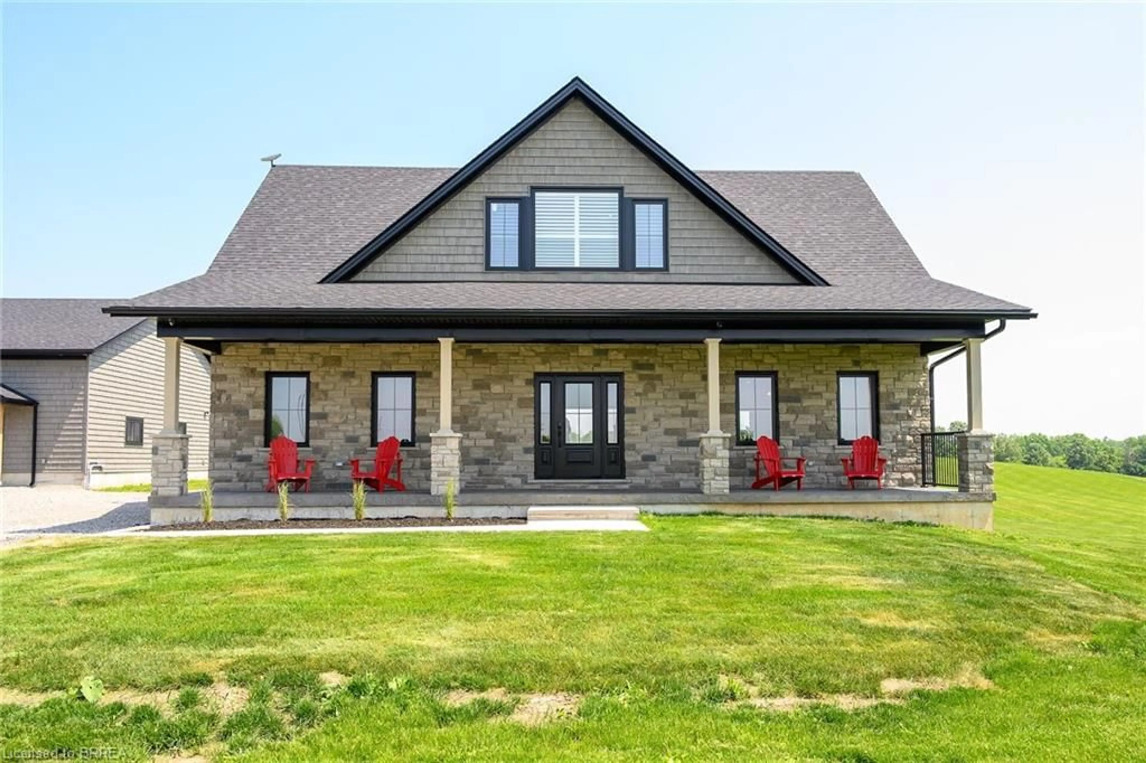 Home with brick exterior material, building for 290 Mulligan Rd, Caledonia Ontario N3W 2G9