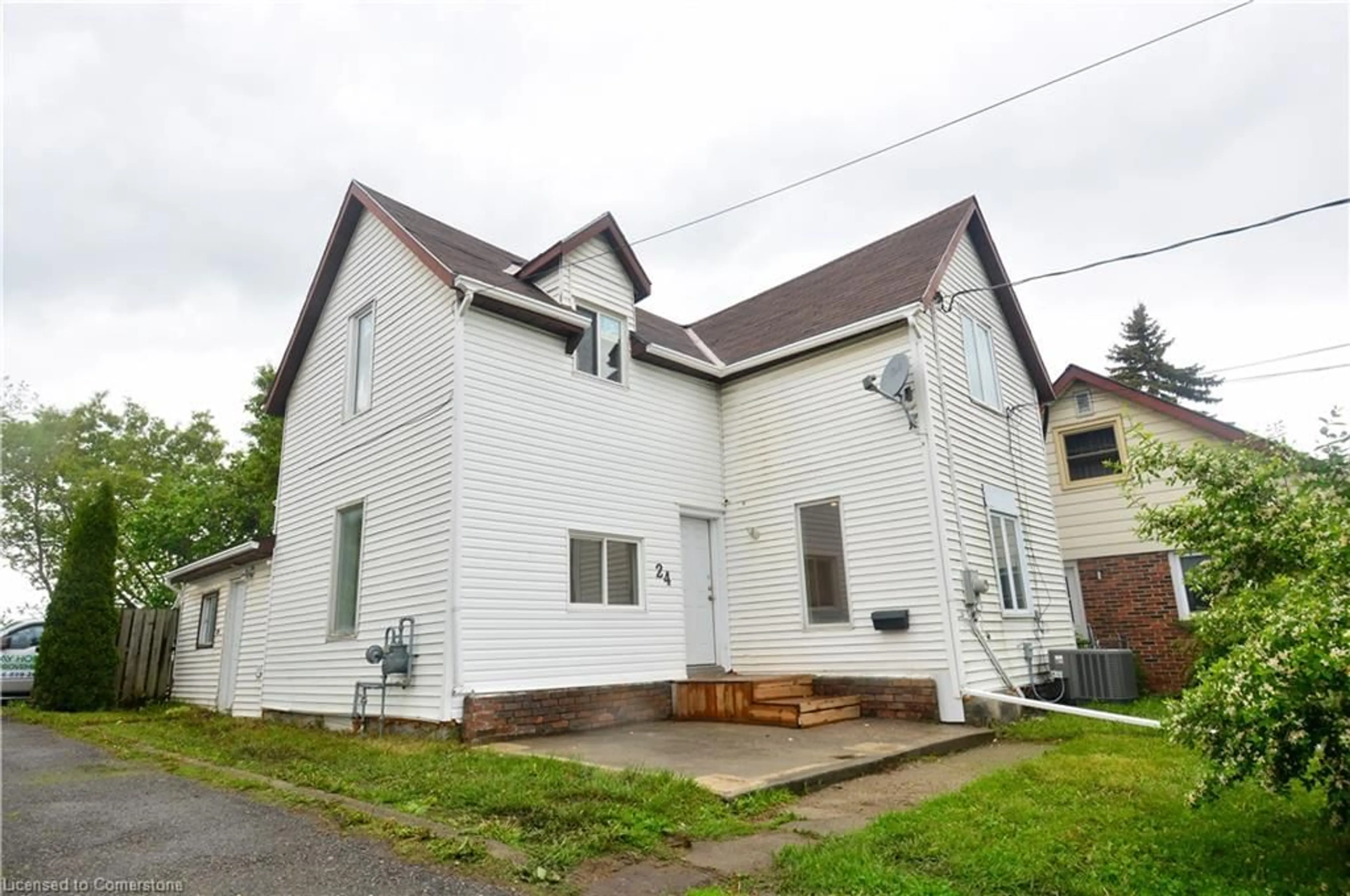 Unknown for 24 Albion St, Belleville Ontario K8N 3R8