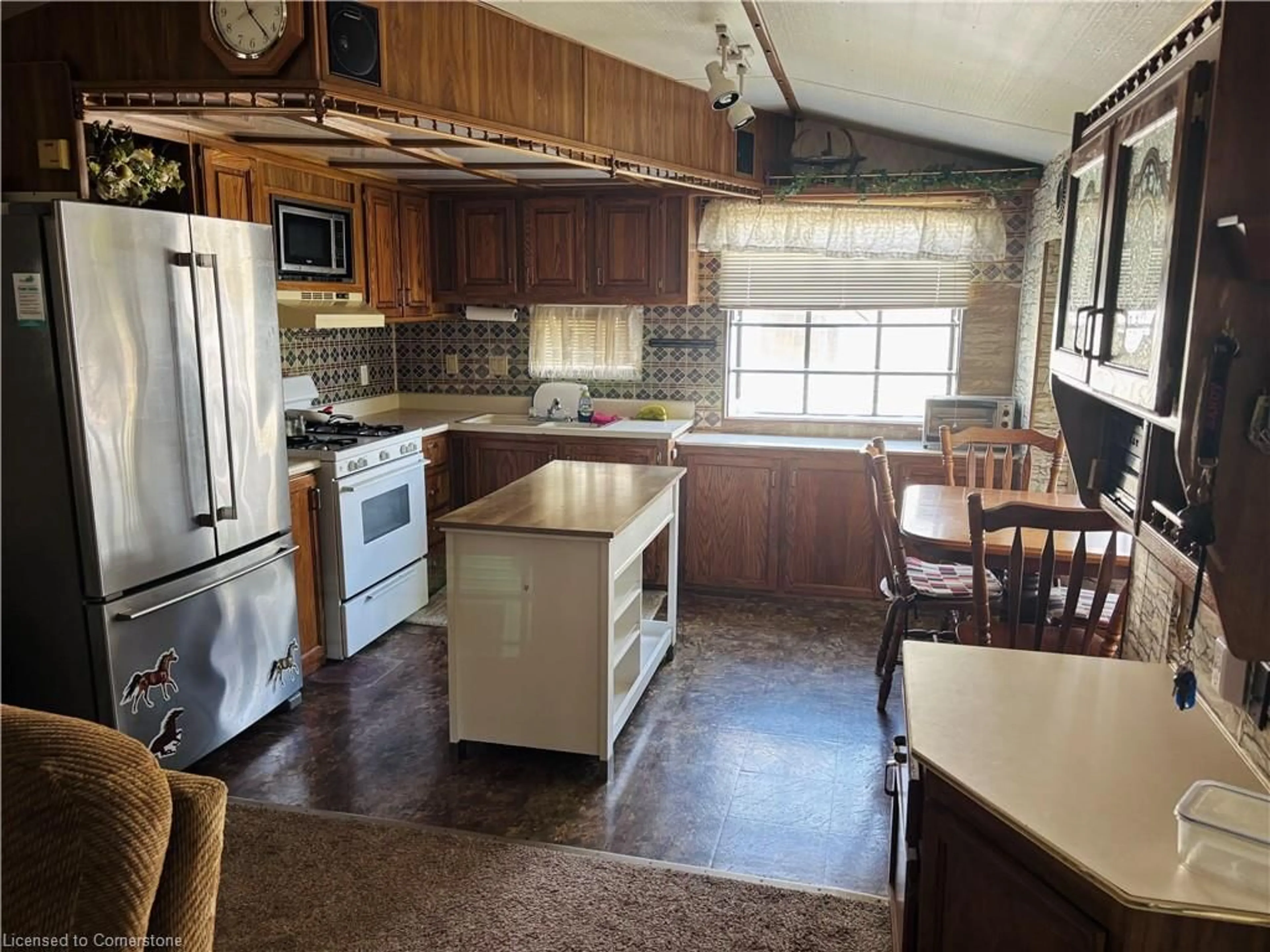 Open concept kitchen, unknown for 1001 Haldimand Road 17 Rd #249, Cayuga Ontario N0A 1E0