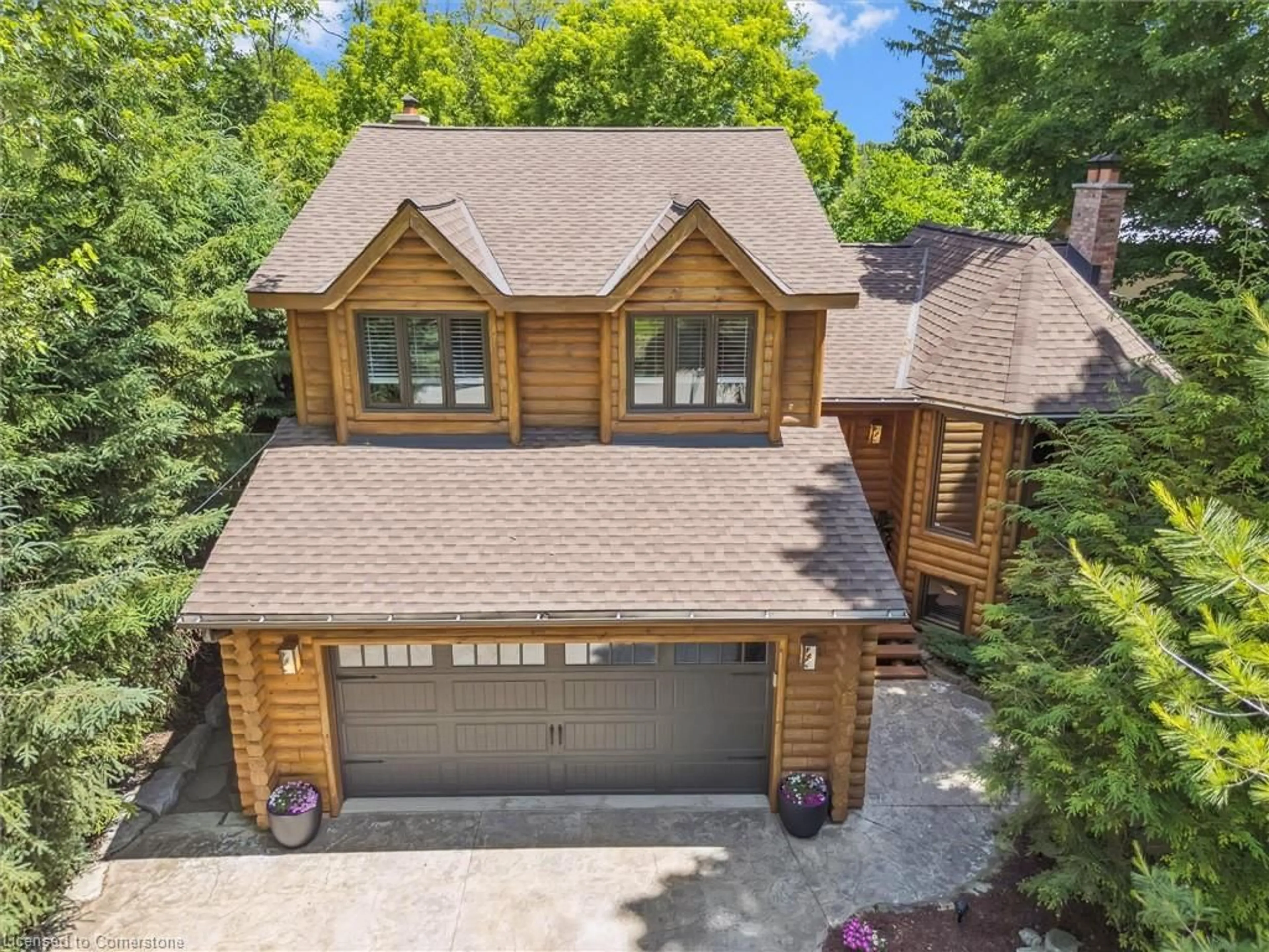 A pic from outside/outdoor area/front of a property/back of a property/a pic from drone, unknown for 463 Ann St, Elora Ontario N0B 1S0