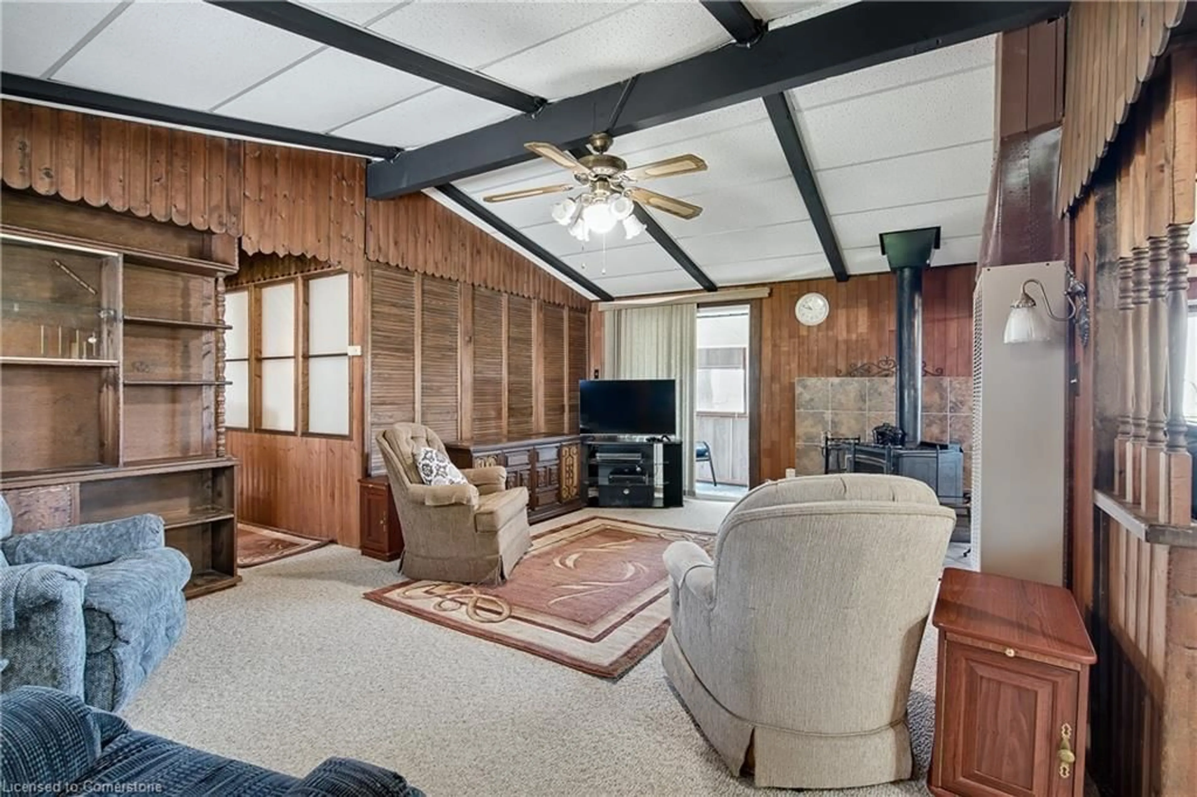 Living room with furniture, unknown for 3058 Lakeshore Rd, Dunnville Ontario N1A 2W8