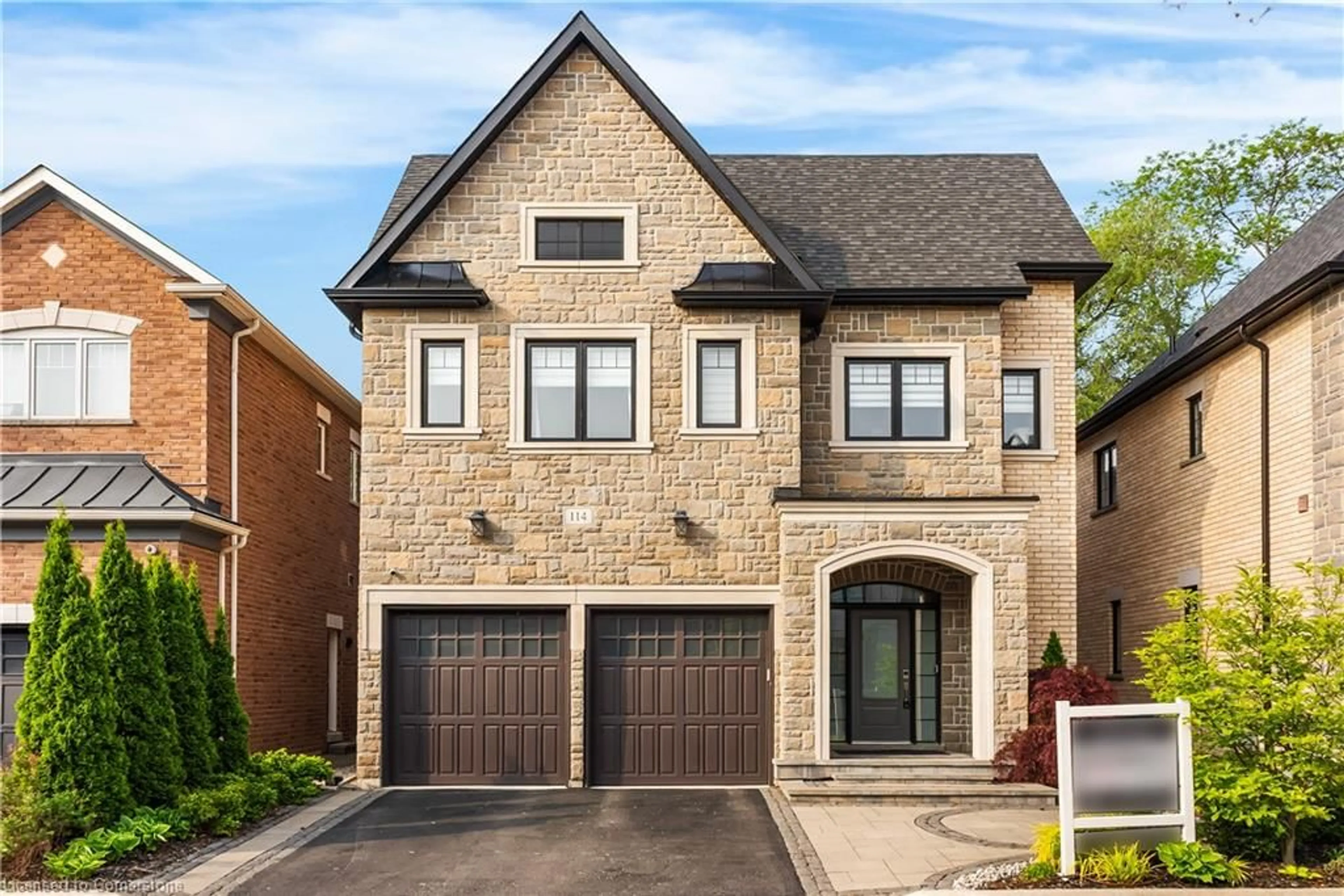 Home with brick exterior material, street for 114 Waterview Common, Oakville Ontario L6L 0E7