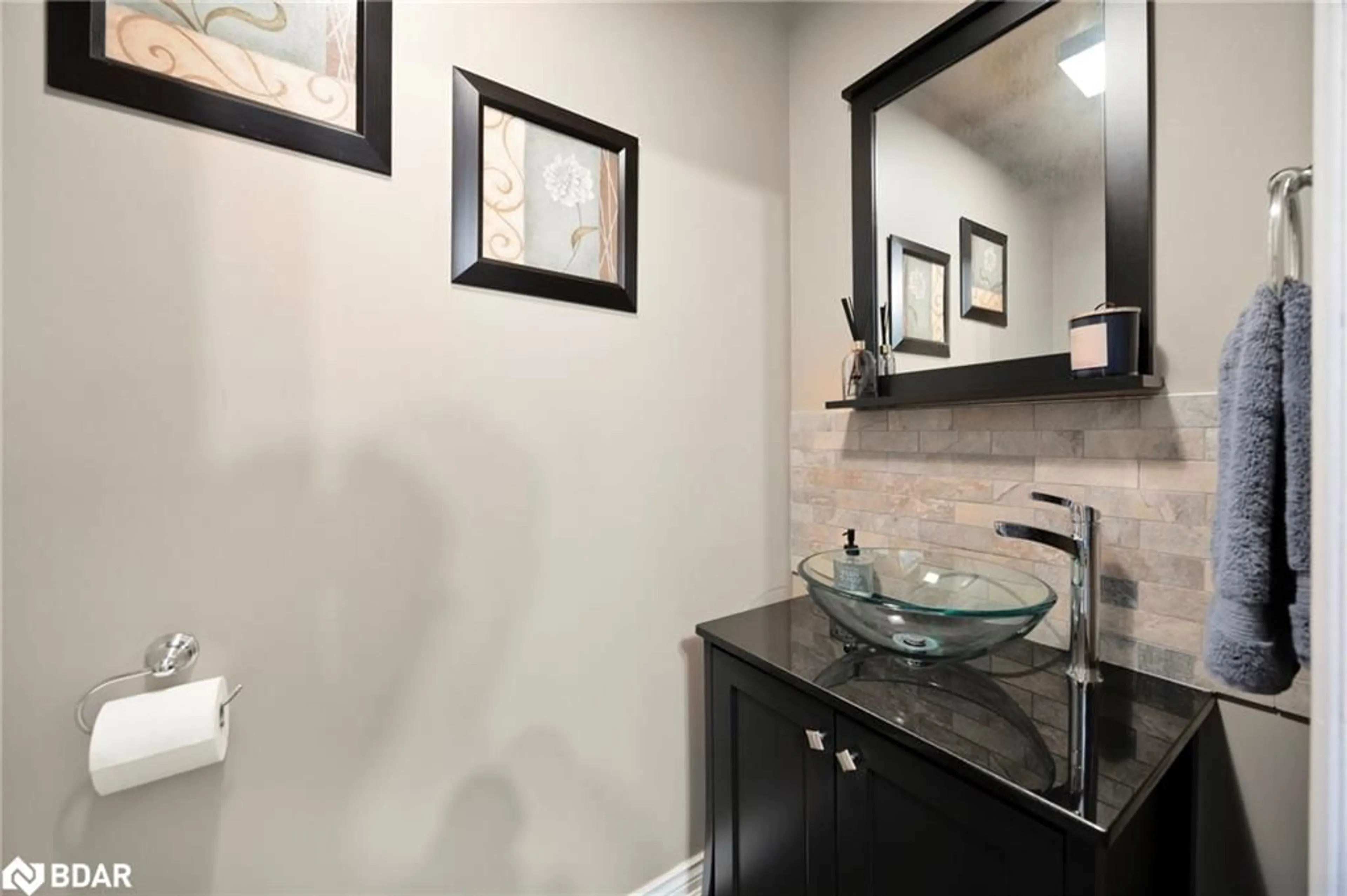 Contemporary bathroom, ceramic/tile floor for 1057 Vance Cres, Innisfil Ontario L9S 1V6