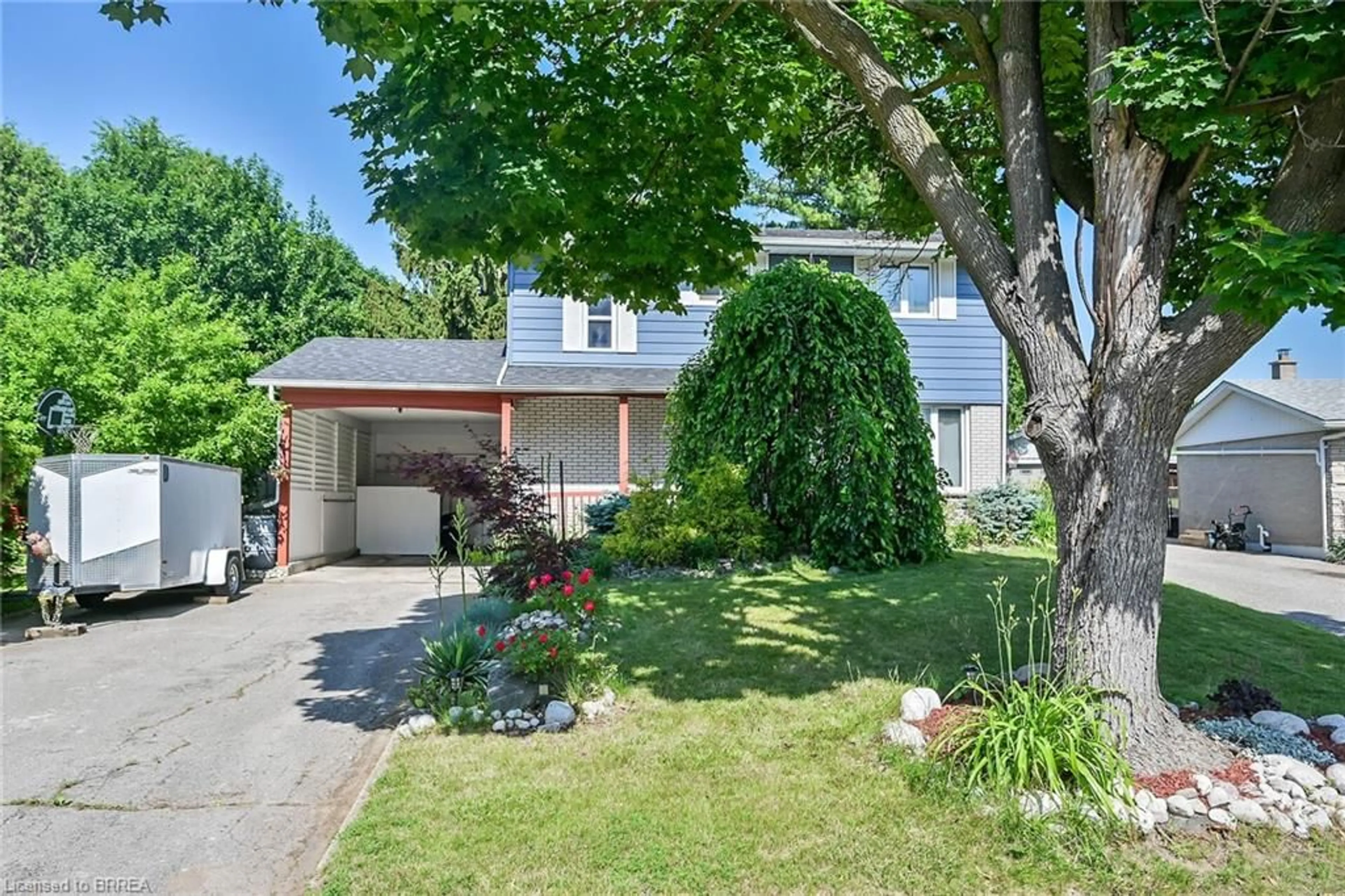 A pic from outside/outdoor area/front of a property/back of a property/a pic from drone, street for 56 Forsythe Ave, Brantford Ontario N3R 3L7
