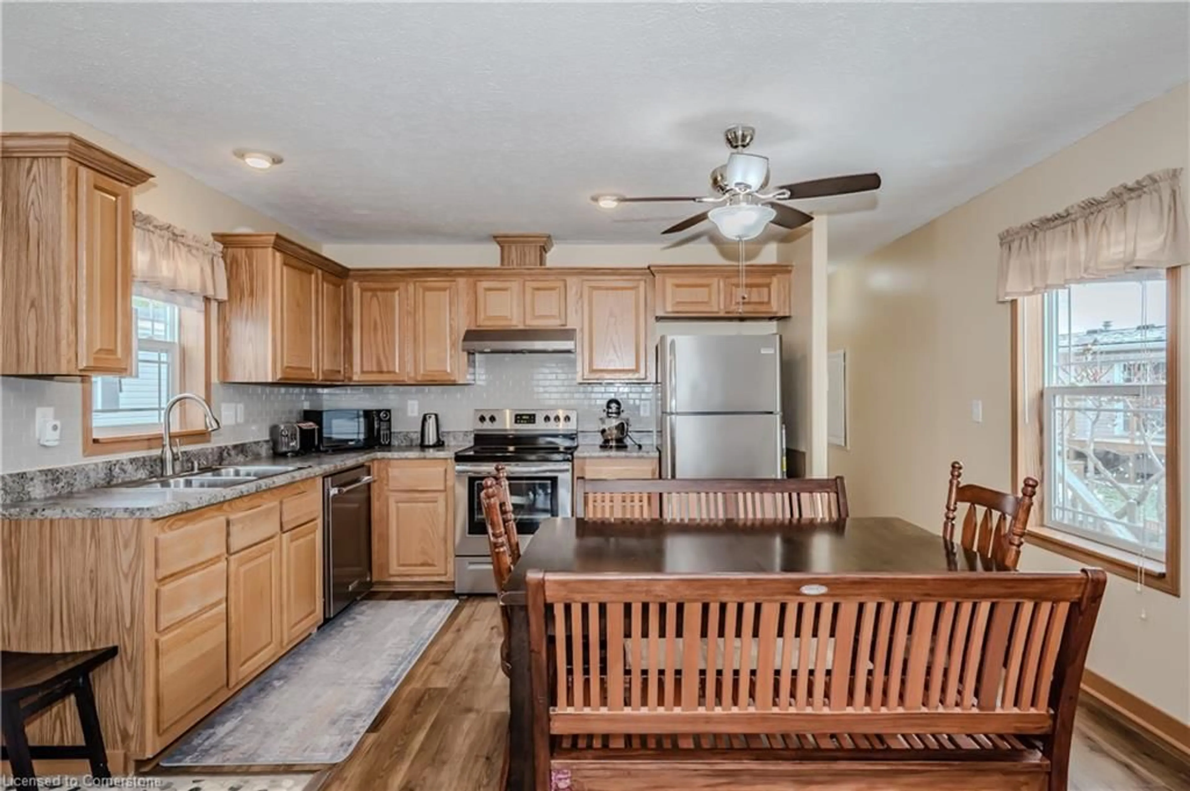 Open concept kitchen, unknown for 41 Cedarbush Cres, Puslinch Ontario N0B 2J0