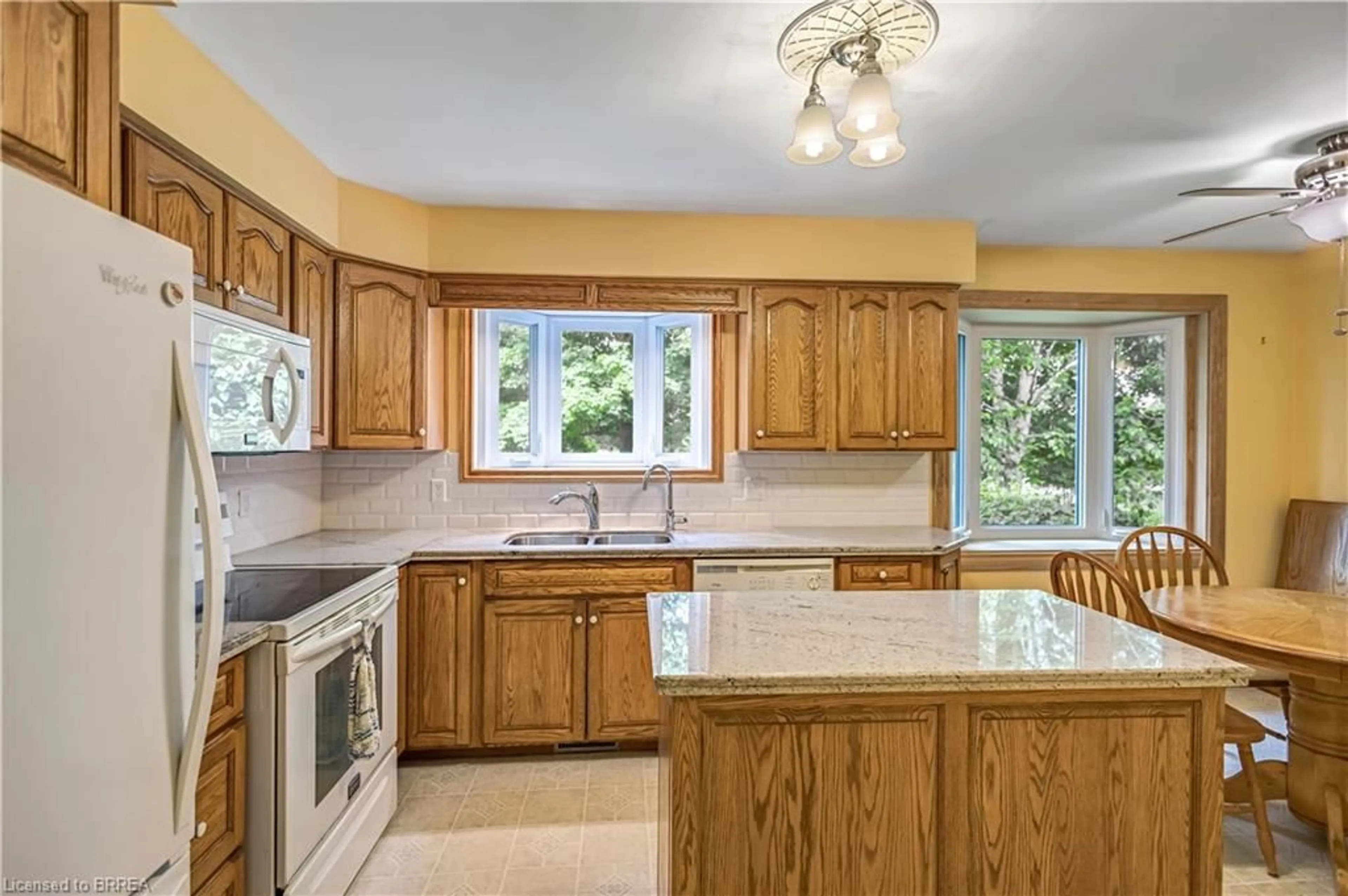 Standard kitchen, ceramic/tile floor for 2246 County Line 74, Haldimand County Ontario N0A 1H0