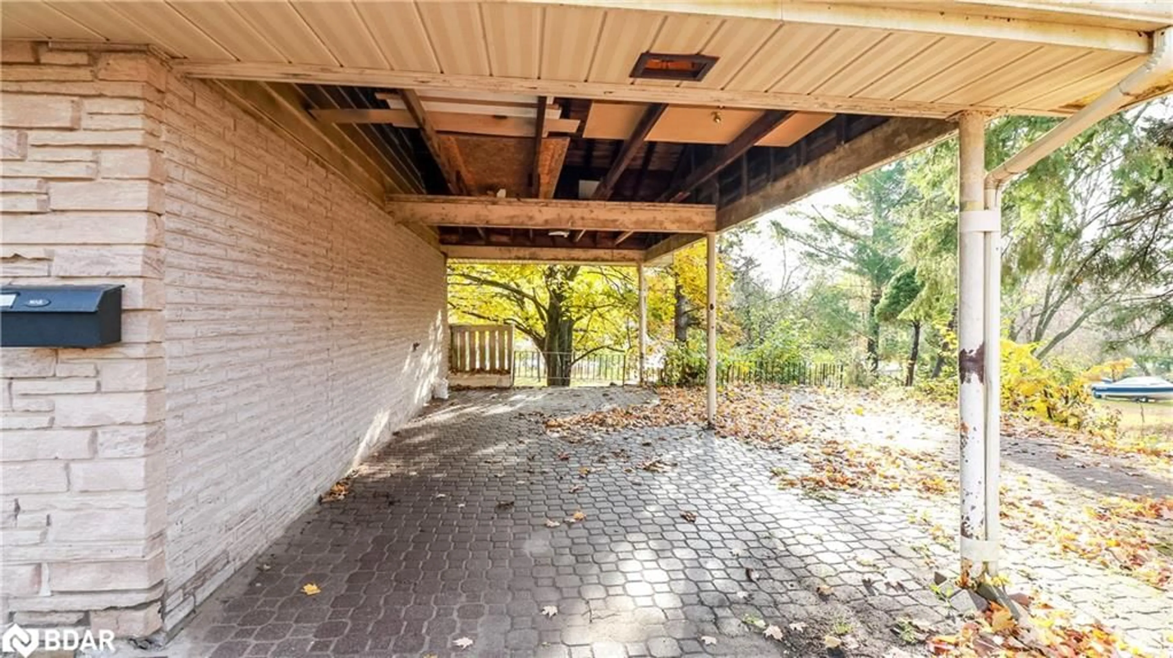 Patio, street for 18 Kennedy Dr, Fenelon Falls Ontario K0M 1N0