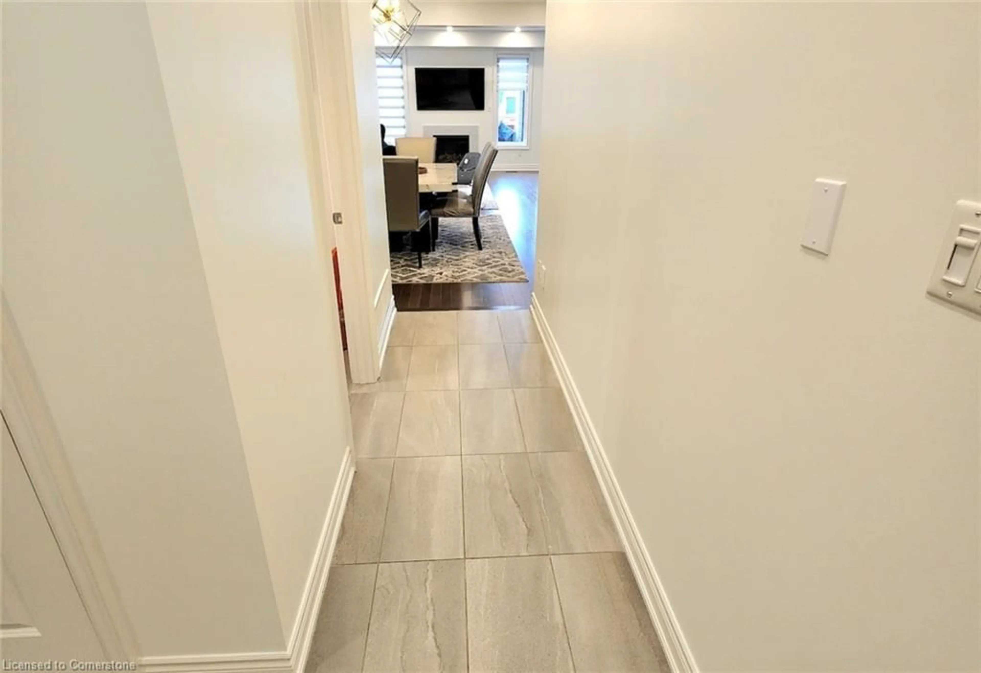 Indoor entryway for 34 Lionhead Golf Club Rd, Brampton Ontario L6Y 1P3
